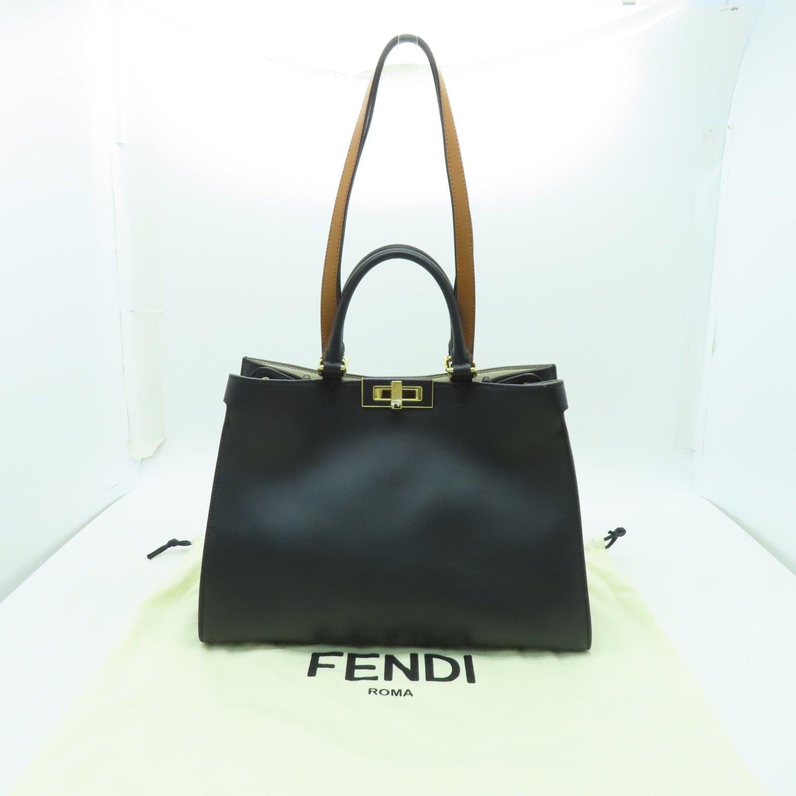 FENDI 牛皮皮革Peekaboo金扣手挽肩背兩用袋黑色