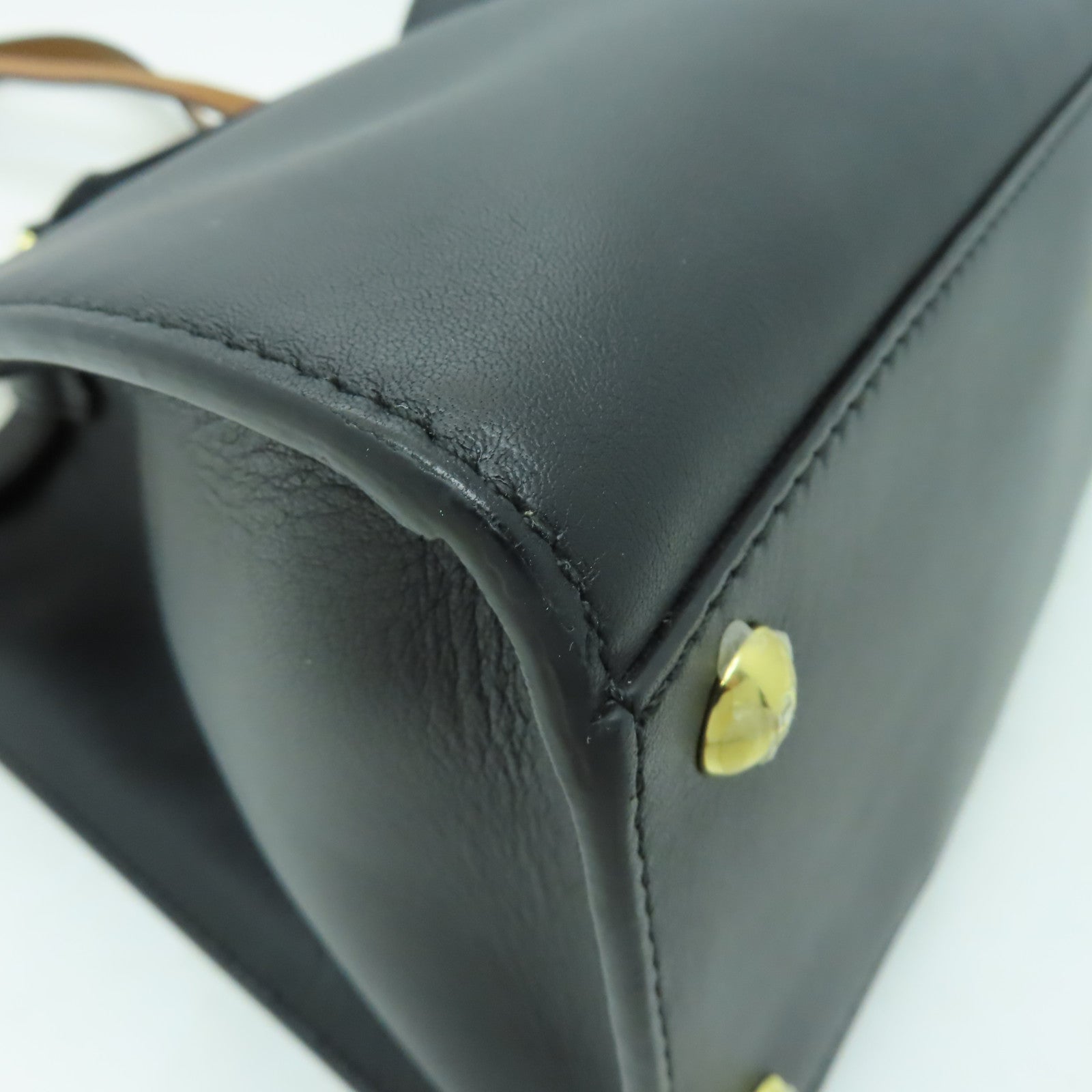 FENDI 牛皮皮革Peekaboo金扣手挽肩背兩用袋黑色