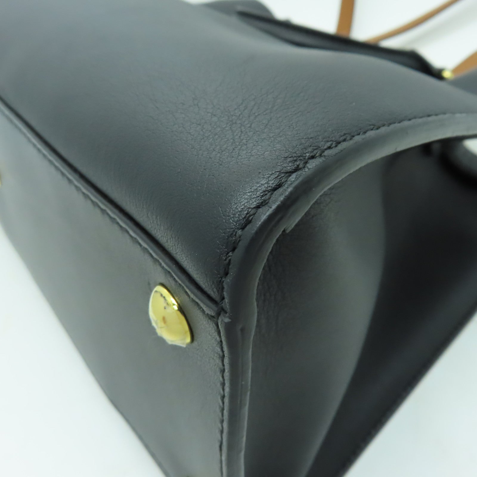 FENDI 牛皮皮革Peekaboo金扣手挽肩背兩用袋黑色