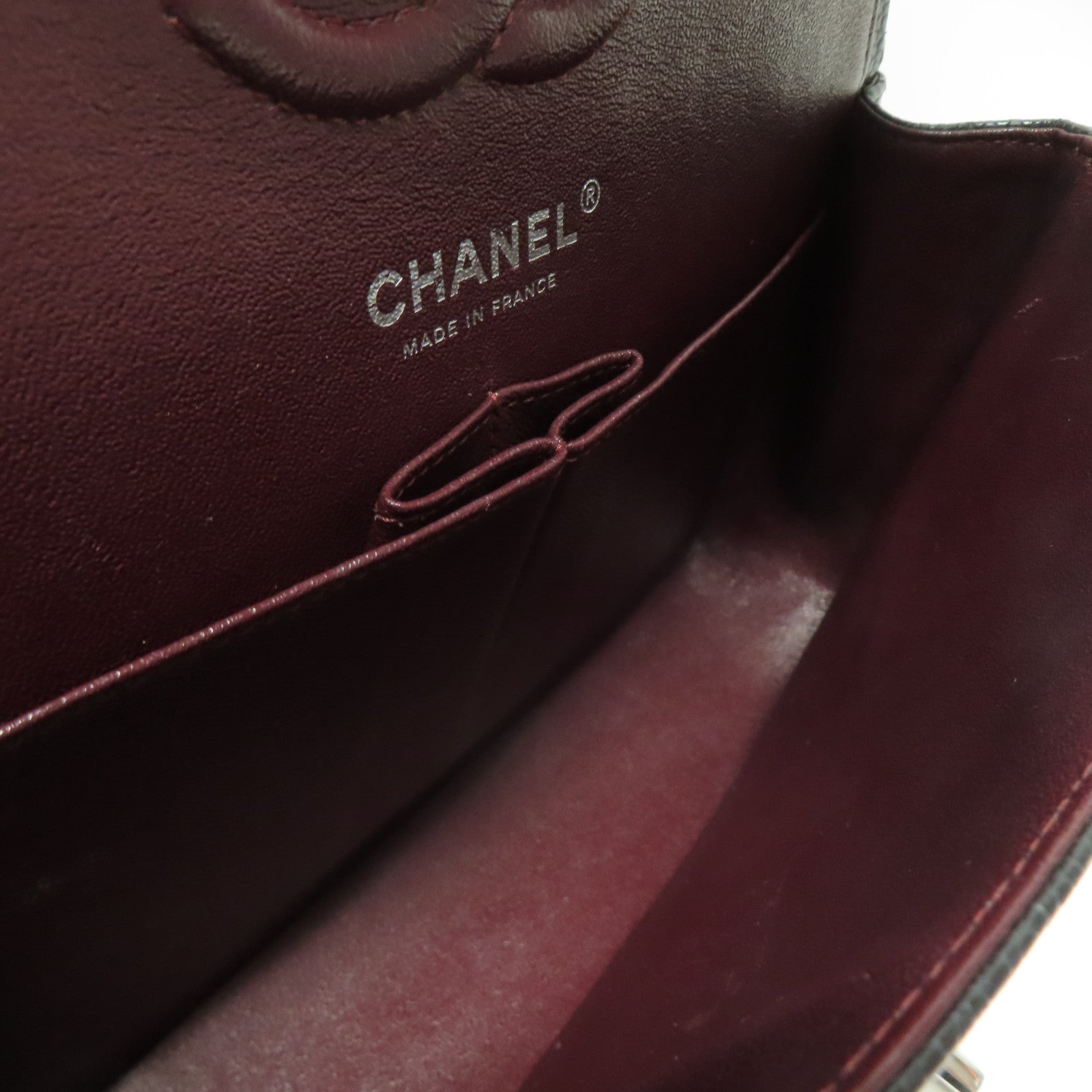 CHANEL 菱格Caviar皮革Classic 23cm銀扣鏈帶肩背袋黑色