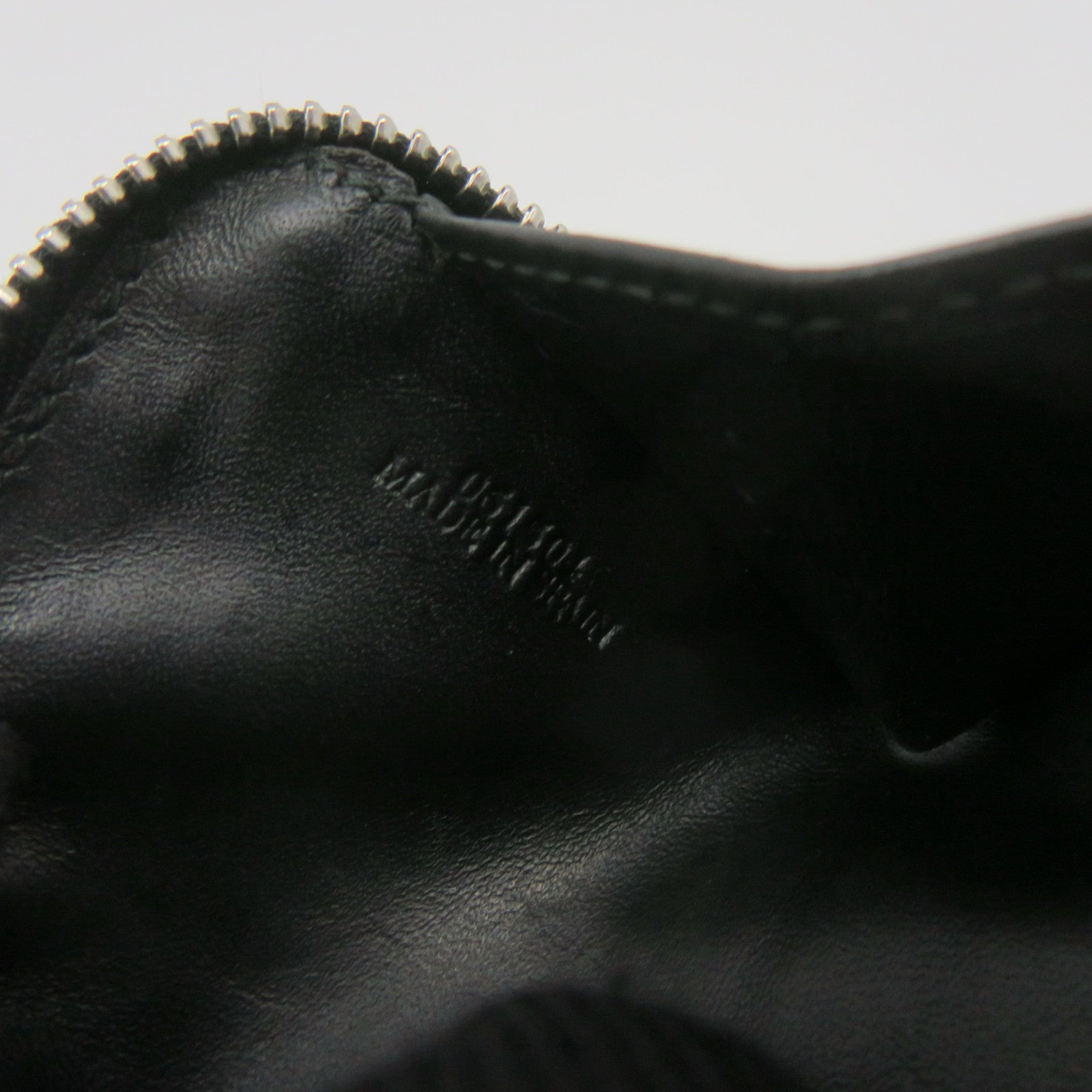 LOEWE 牛皮皮革Coin Purse拉鏈零錢包黑色