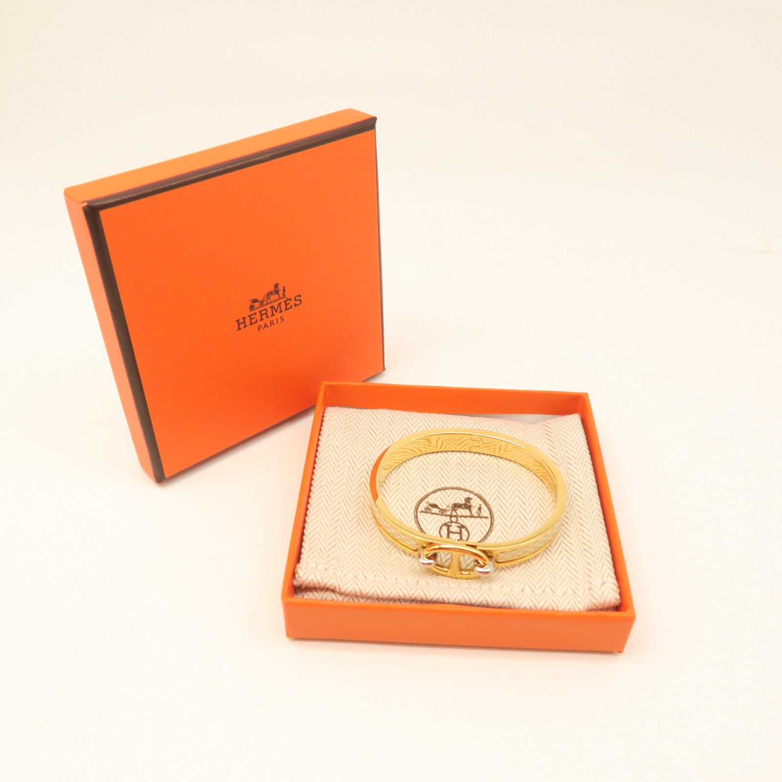 HERMES Metal/Ceramic Mini Clic CDA Bracelet Yellow/White