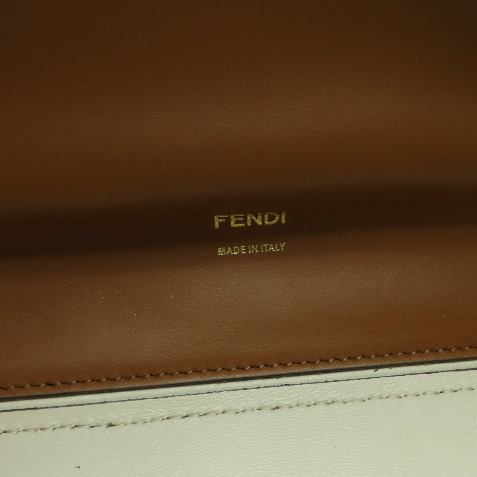 FENDI 牛皮皮革Peekaboo金扣手挽肩背兩用袋黑色