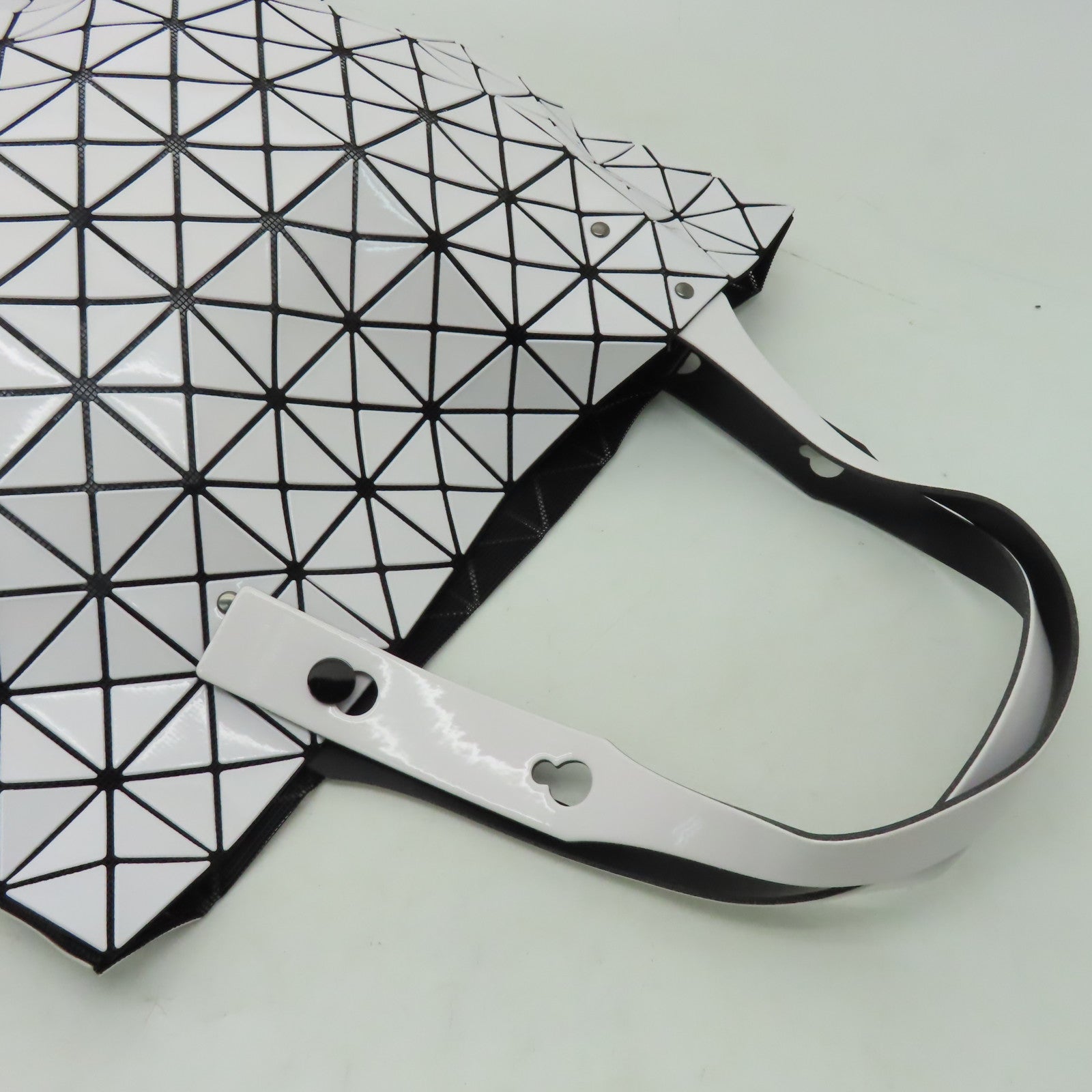 ISSEY MIYAKE PVC Tote Bag銀扣手挽袋白色