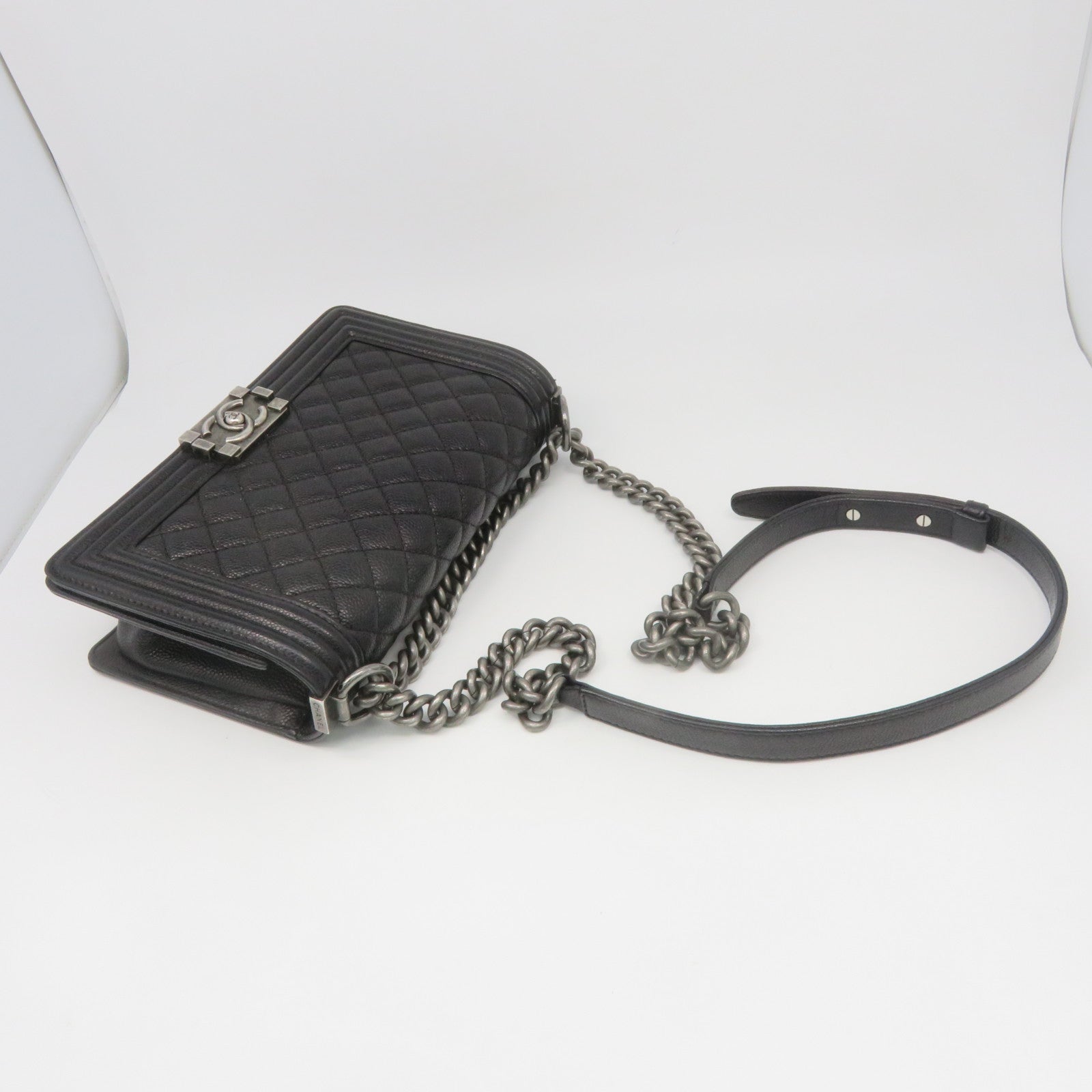 CHANEL 菱格牛皮皮革Chain Shoulder銀扣鏈帶肩背袋黑色