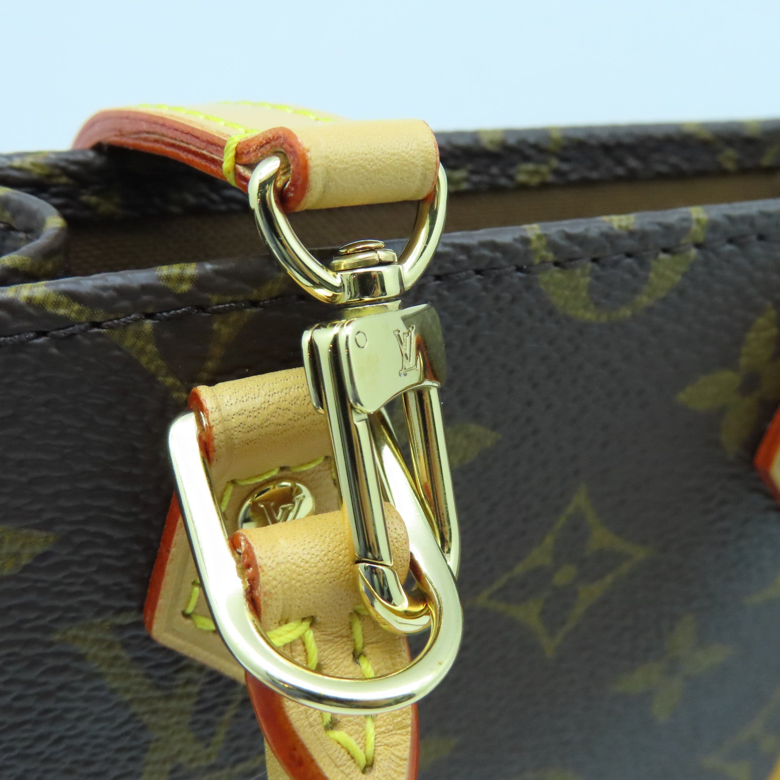 LOUIS VUITTON Monogram Petit Sac Plat 2way Shoulder Bag金扣手挽肩背两用袋啡色