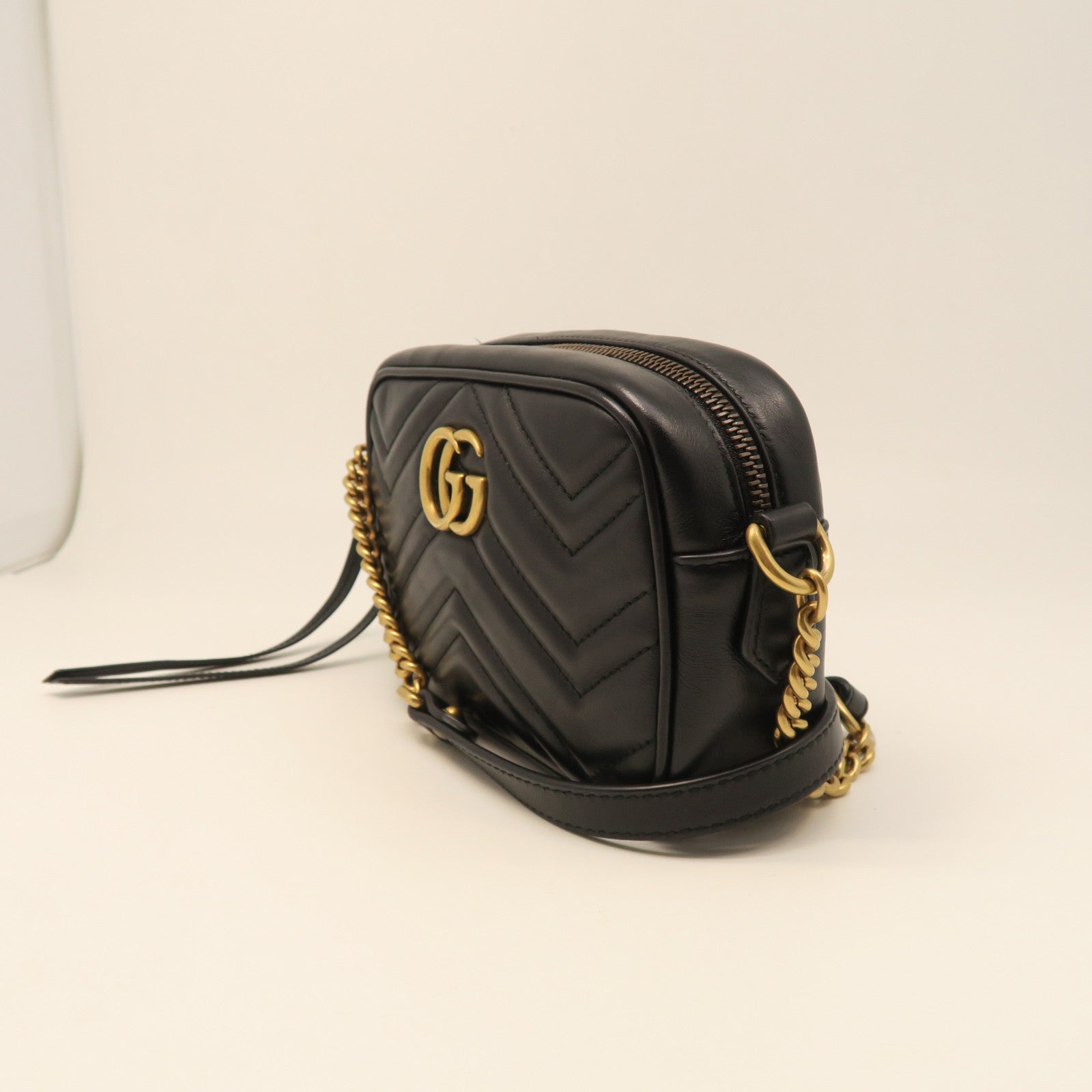 GUCCI cowhide leather GG MARMONT gold buckle shoulder bag black
