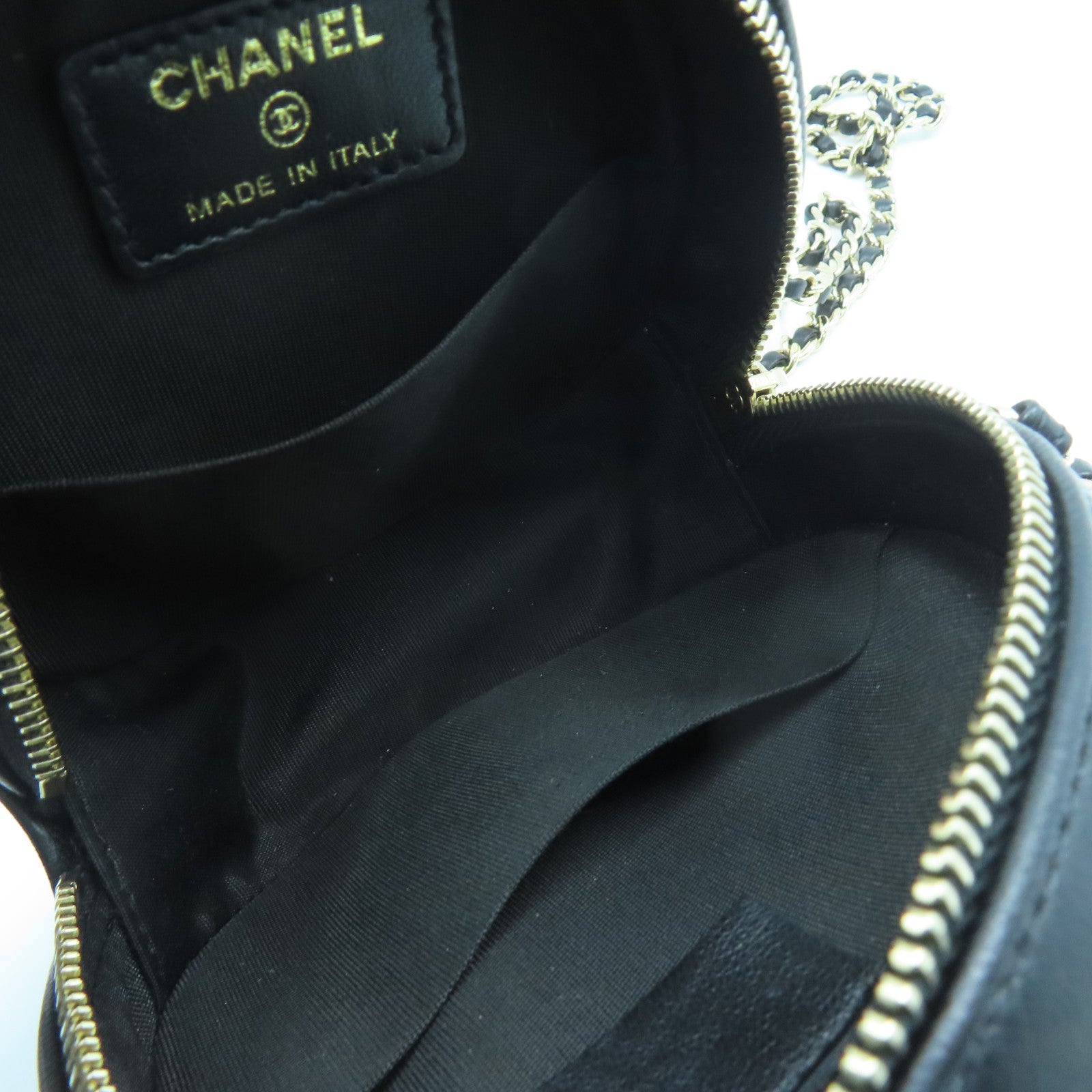 CHANEL rhombic sheepskin leather Chain Shoulder Bag gold buckle chain shoulder bag black
