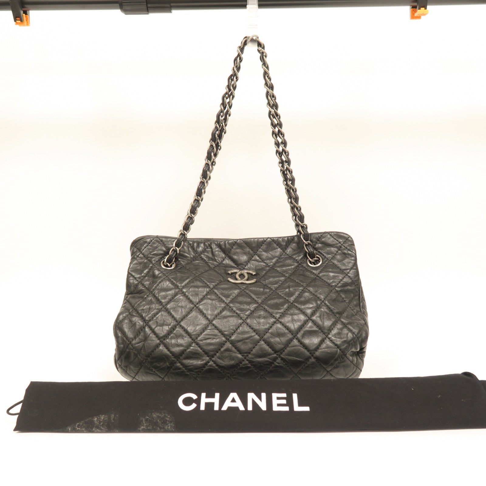 CHANEL 菱格牛皮皮革Chain Shoulder銀扣鏈帶肩背袋黑色