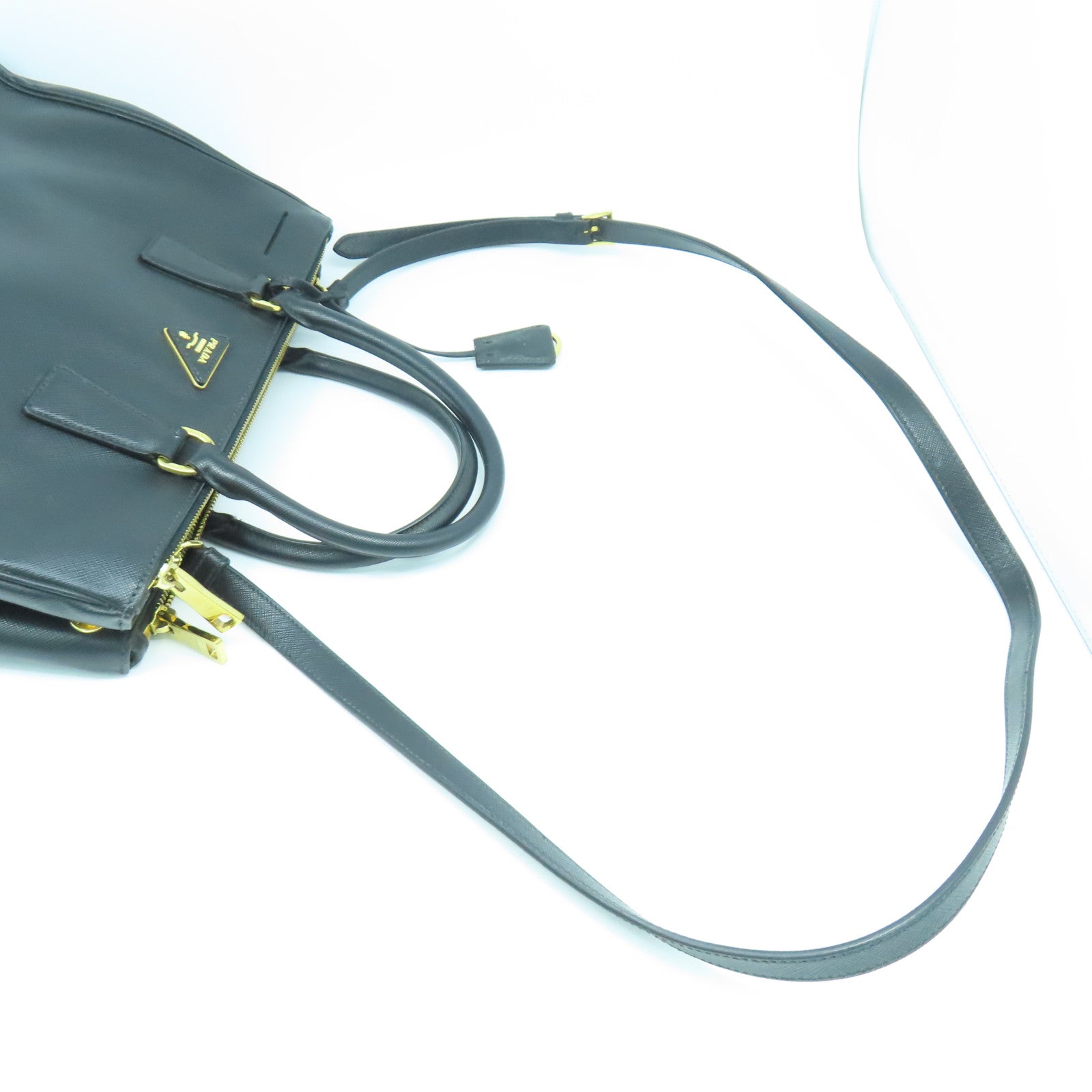 PRADA Saffiano Lux 2 Way Shoulder金扣手挽肩背兩用袋黑色