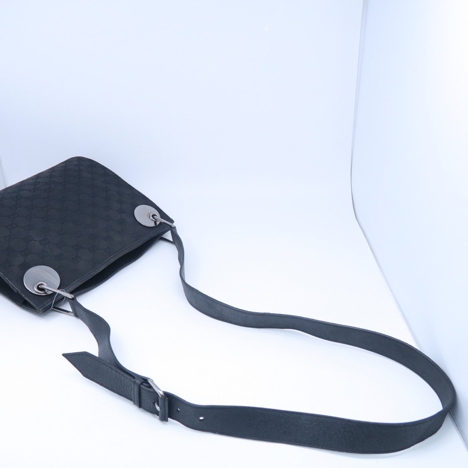 GUCCI 帆布Cross Carry bag銀扣肩背袋黑色