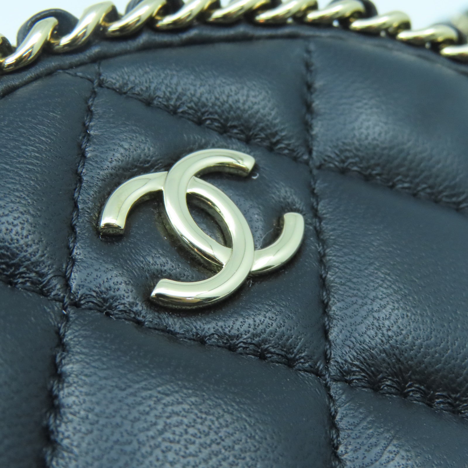 CHANEL rhombic sheepskin leather Chain Shoulder Bag gold buckle chain shoulder bag black