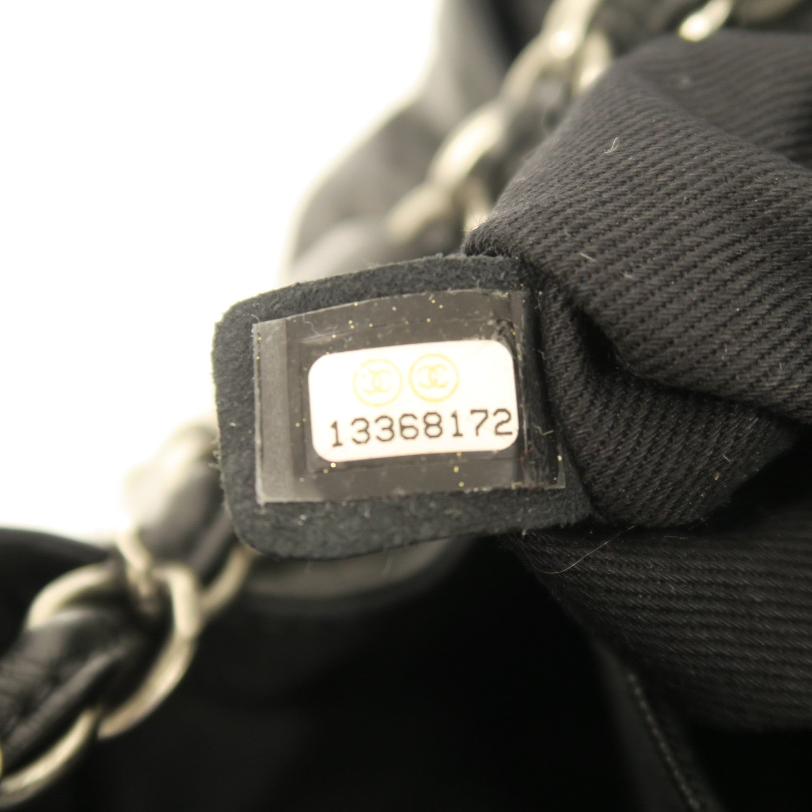CHANEL 菱格牛皮皮革Chain Shoulder銀扣鏈帶肩背袋黑色