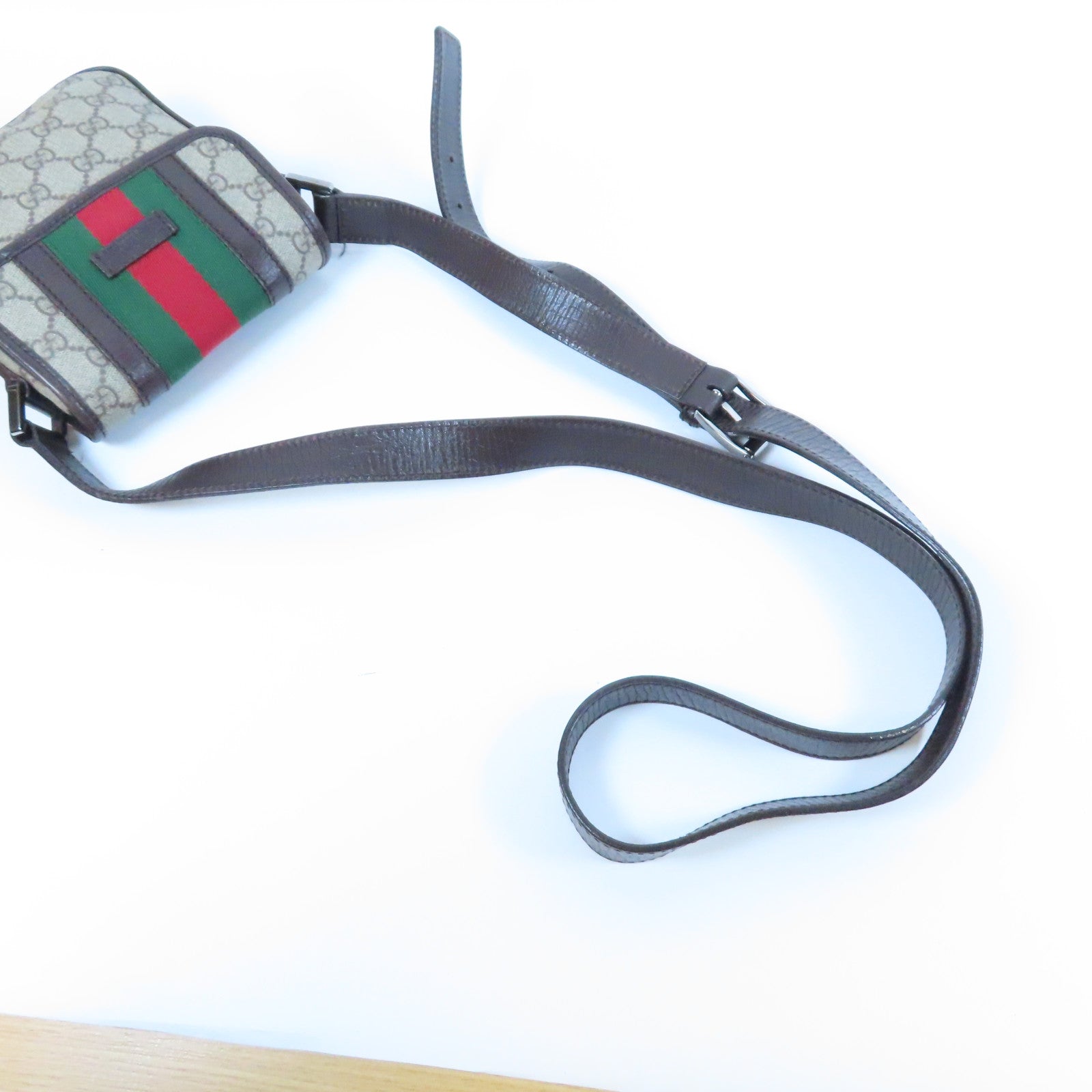 GUCCI 塗層帆布Shoulder Bag銀扣肩背袋啡色