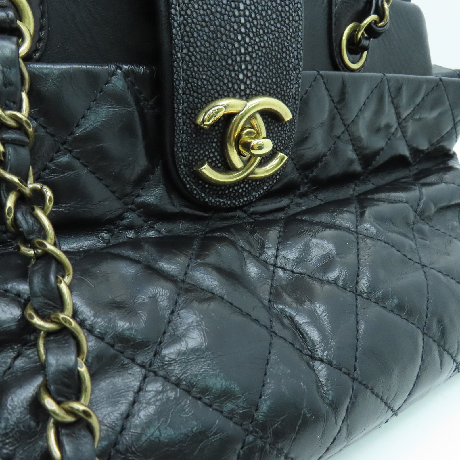CHANEL 菱格牛皮皮革Shoulder Bag金扣手挽肩背两用袋黑色