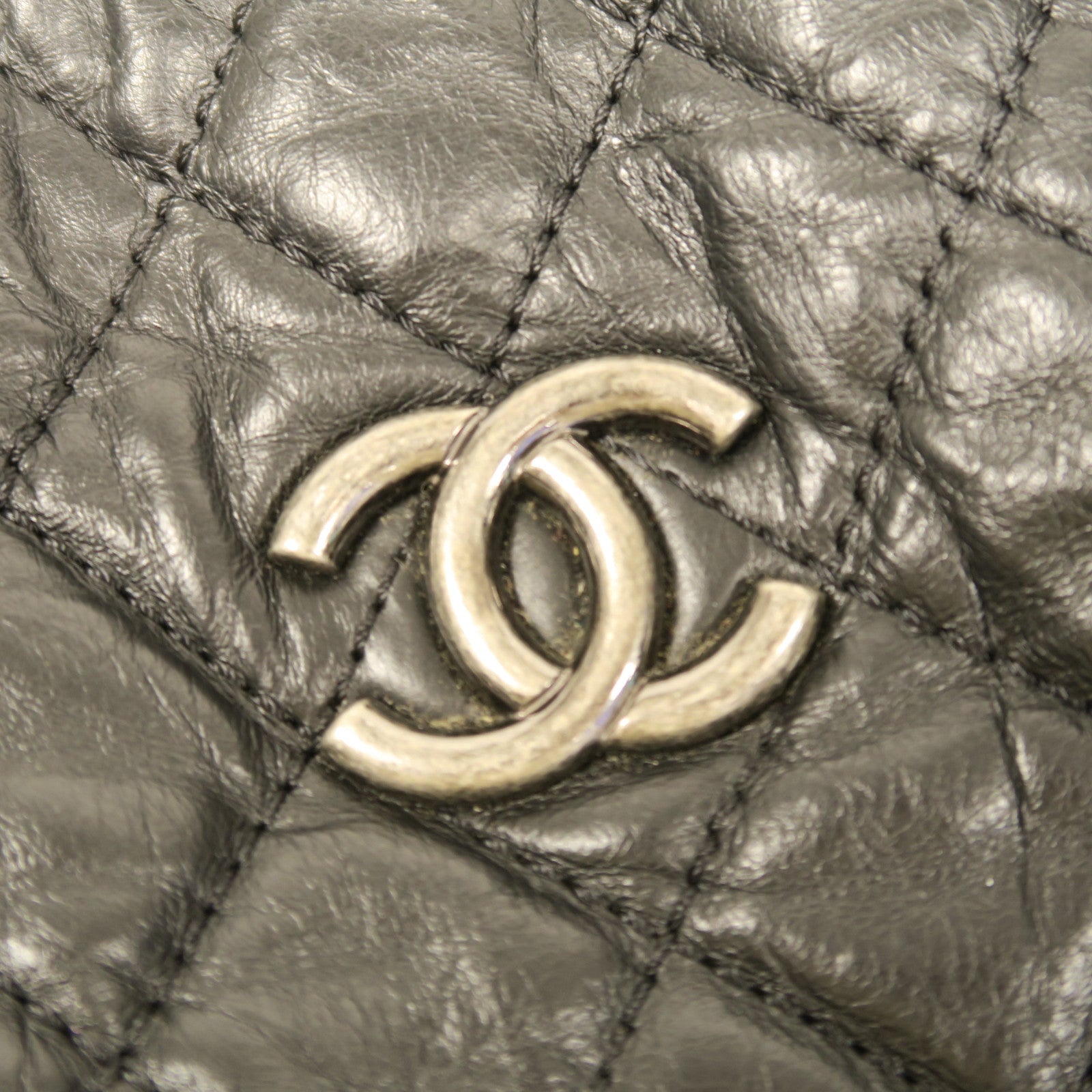 CHANEL 菱格牛皮皮革Chain Shoulder銀扣鏈帶肩背袋黑色