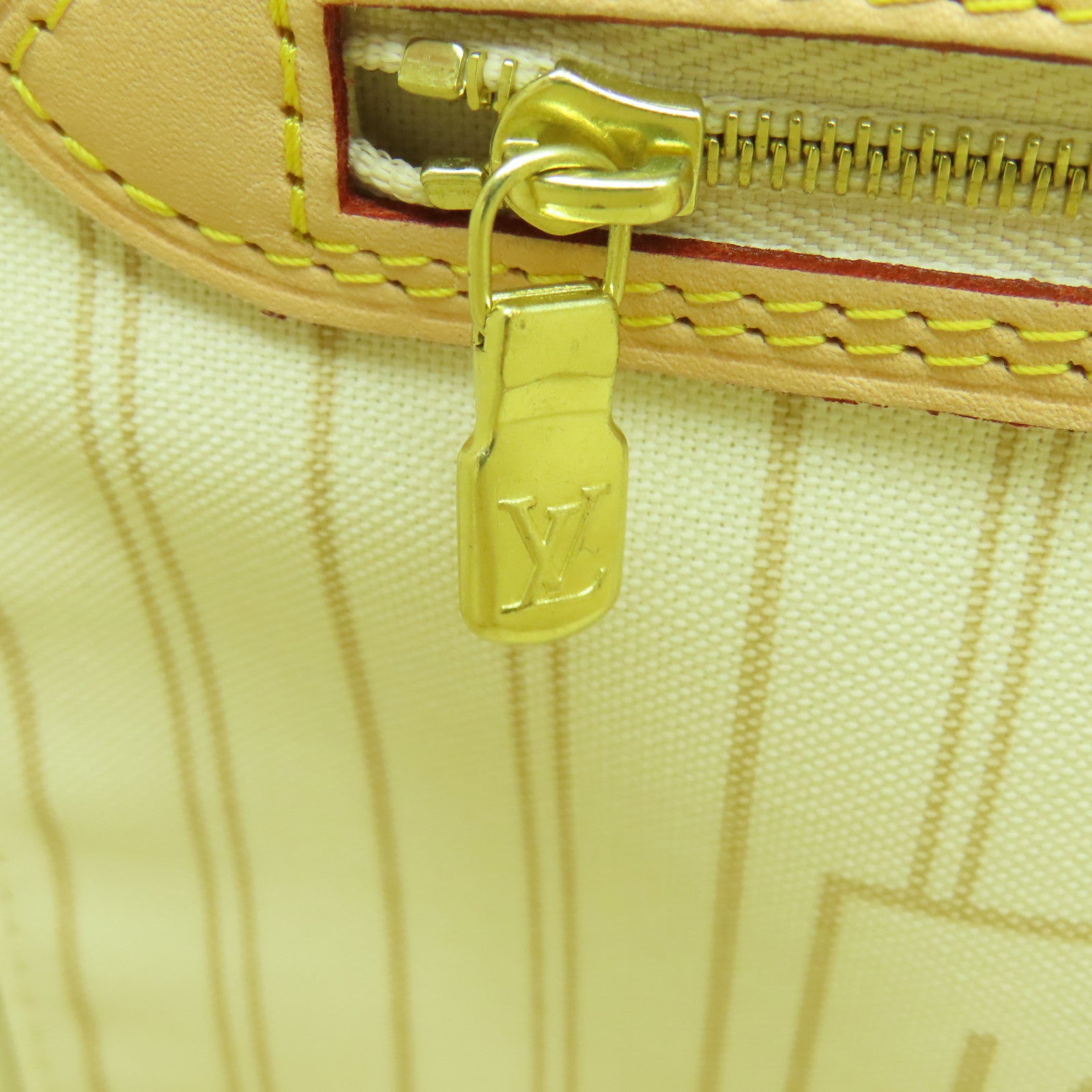 LOUIS VUITTON Damier Azur Neverfull MM金扣肩背袋白色