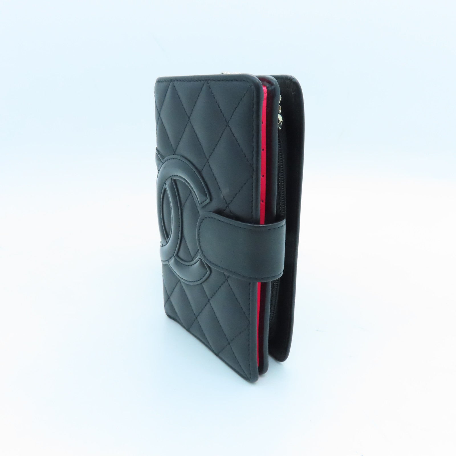 CHANEL rhombic cowhide leather Wallet wallet black