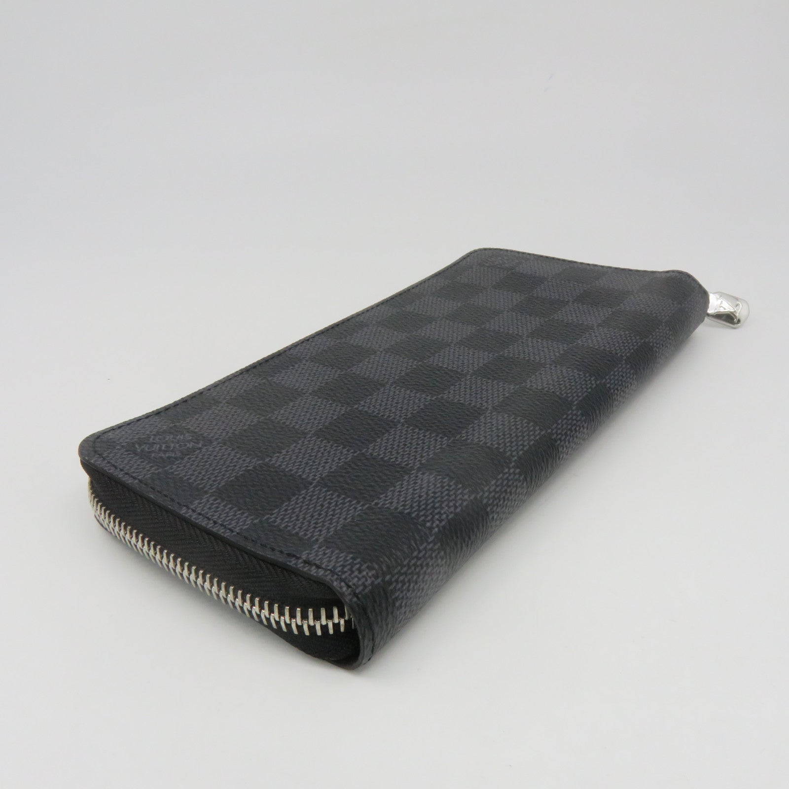 LOUIS VUITTON Damier Long Wallet Silver Buckle Long Wallet Black
