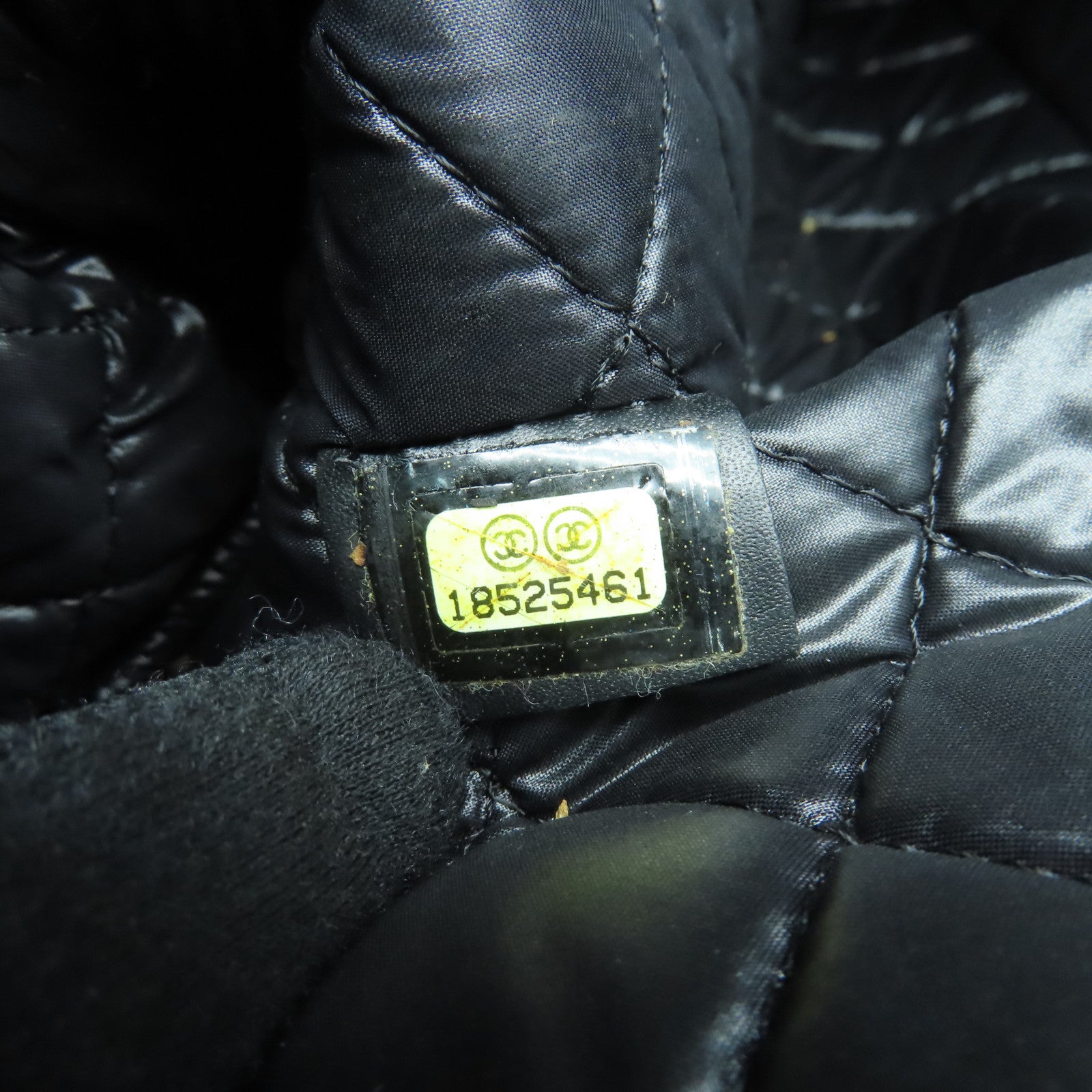 CHANEL 漆皮皮革Clutch Bag銀扣手拿包黑色