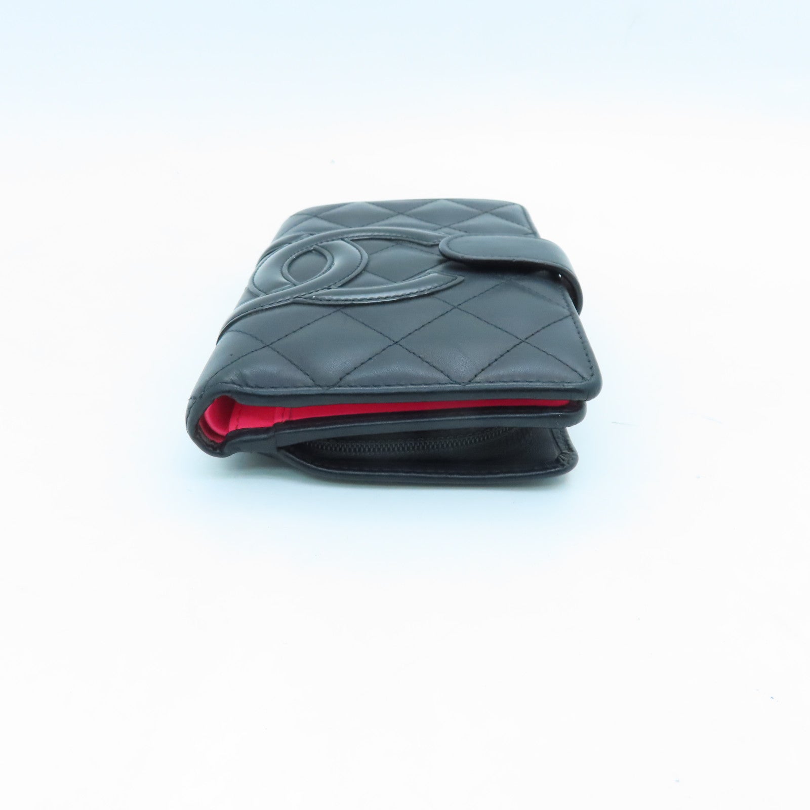 CHANEL rhombic cowhide leather Wallet wallet black