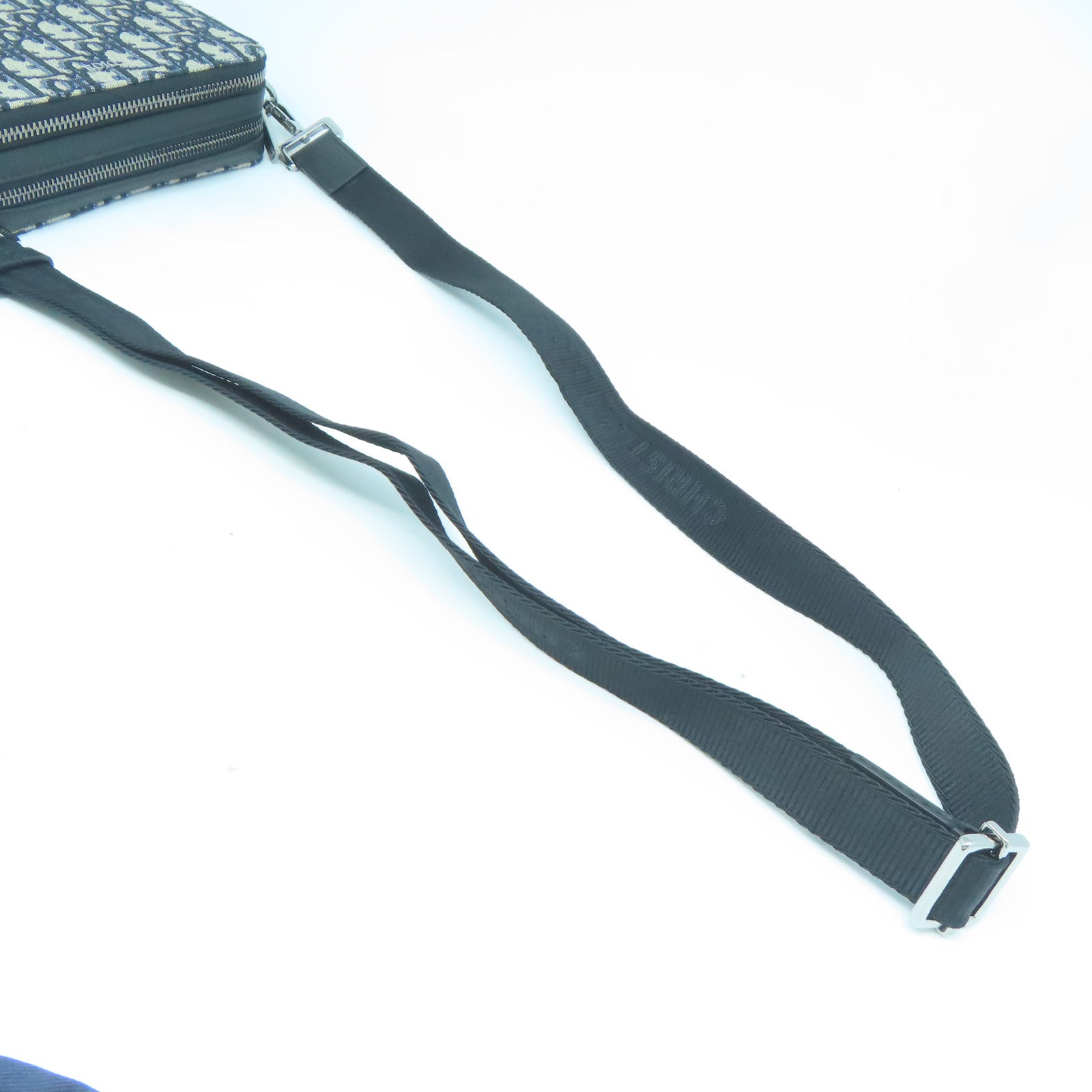 Dior 帆布Pouch With Strap銀扣肩背袋黑色/藍色
