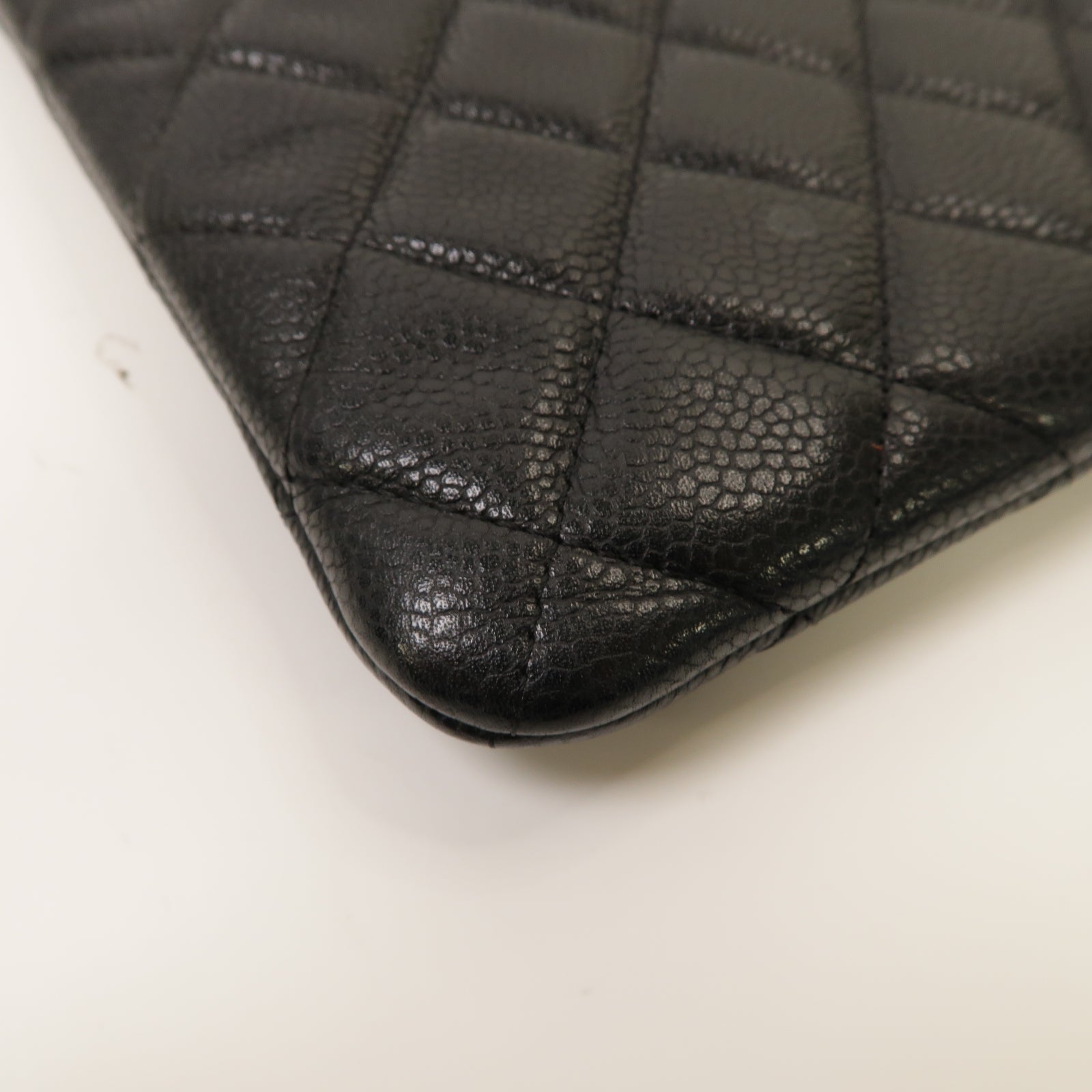 CHANEL 菱格Caviar皮革Pouch/Clutch金扣手拿包黑色