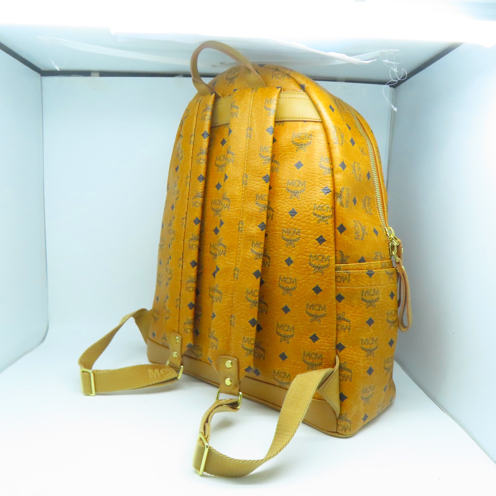 MCM 牛皮皮革Backpack金扣背包啡色