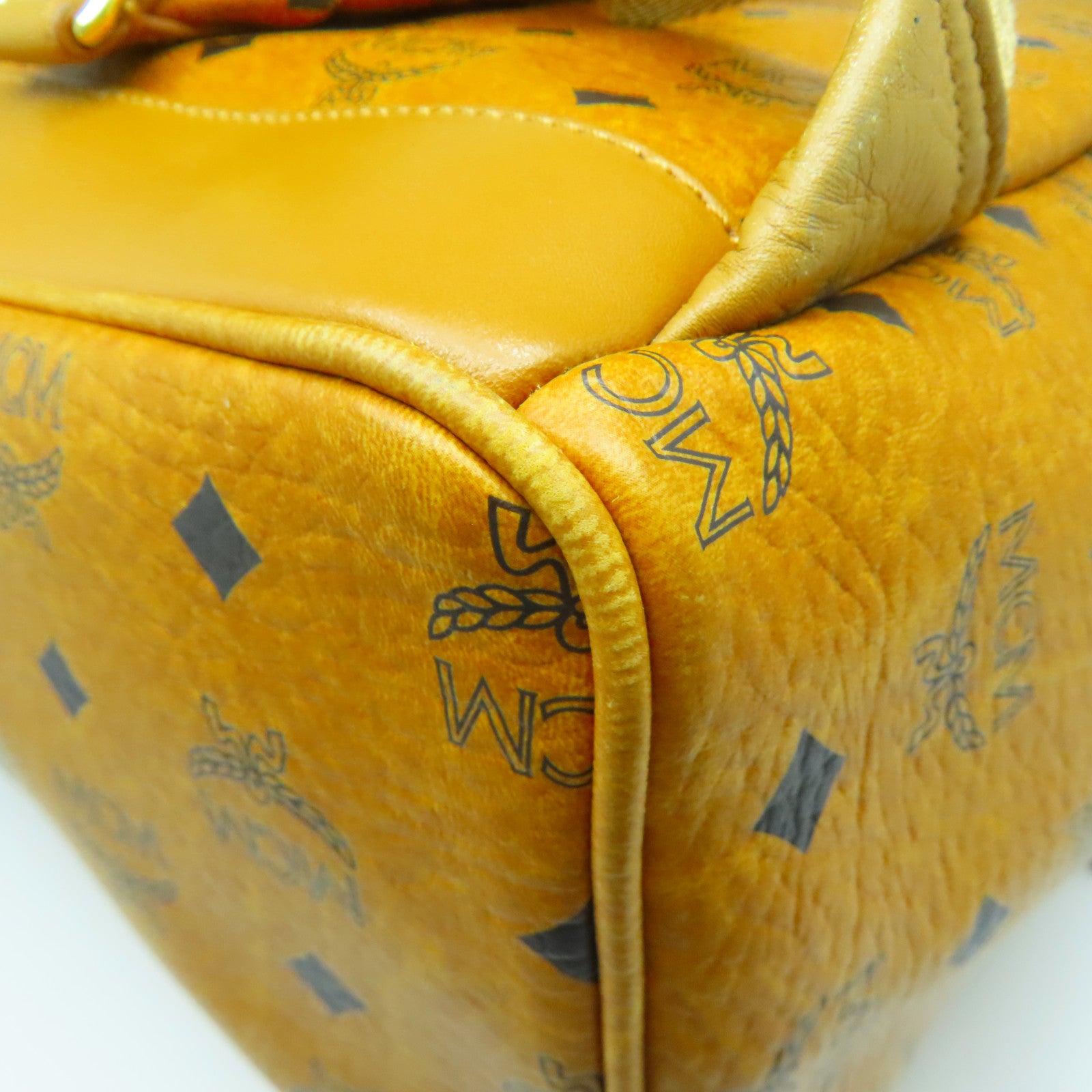 MCM 牛皮皮革Backpack金扣背包啡色