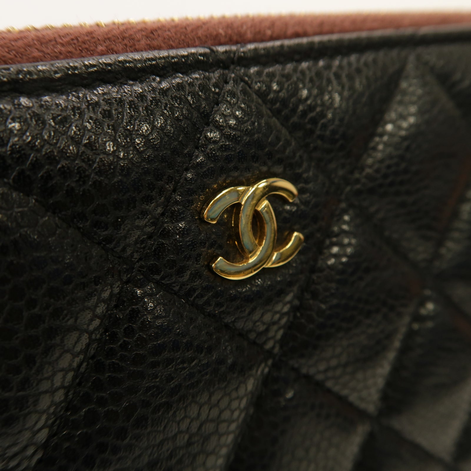 CHANEL 菱格Caviar皮革Pouch/Clutch金扣手拿包黑色
