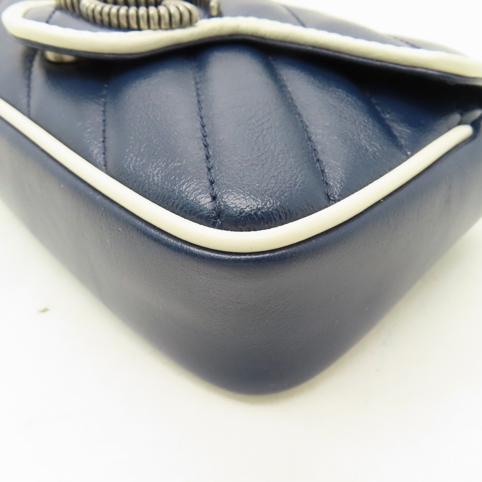 GUCCI 牛皮皮革Mini Chain Bag銀扣鏈帶肩背袋藍色/白色
