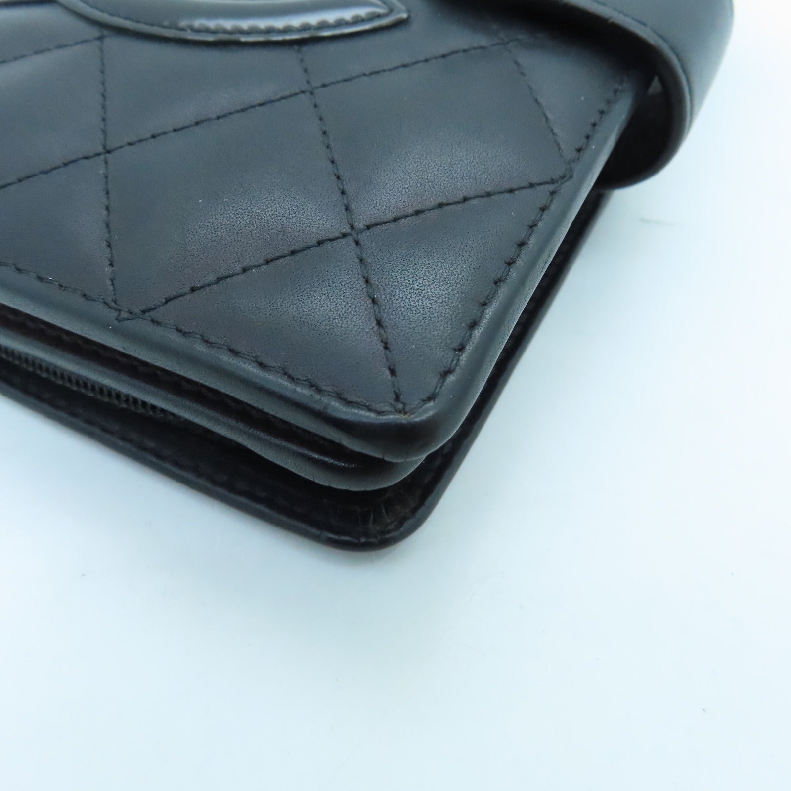 CHANEL rhombic cowhide leather Wallet wallet black