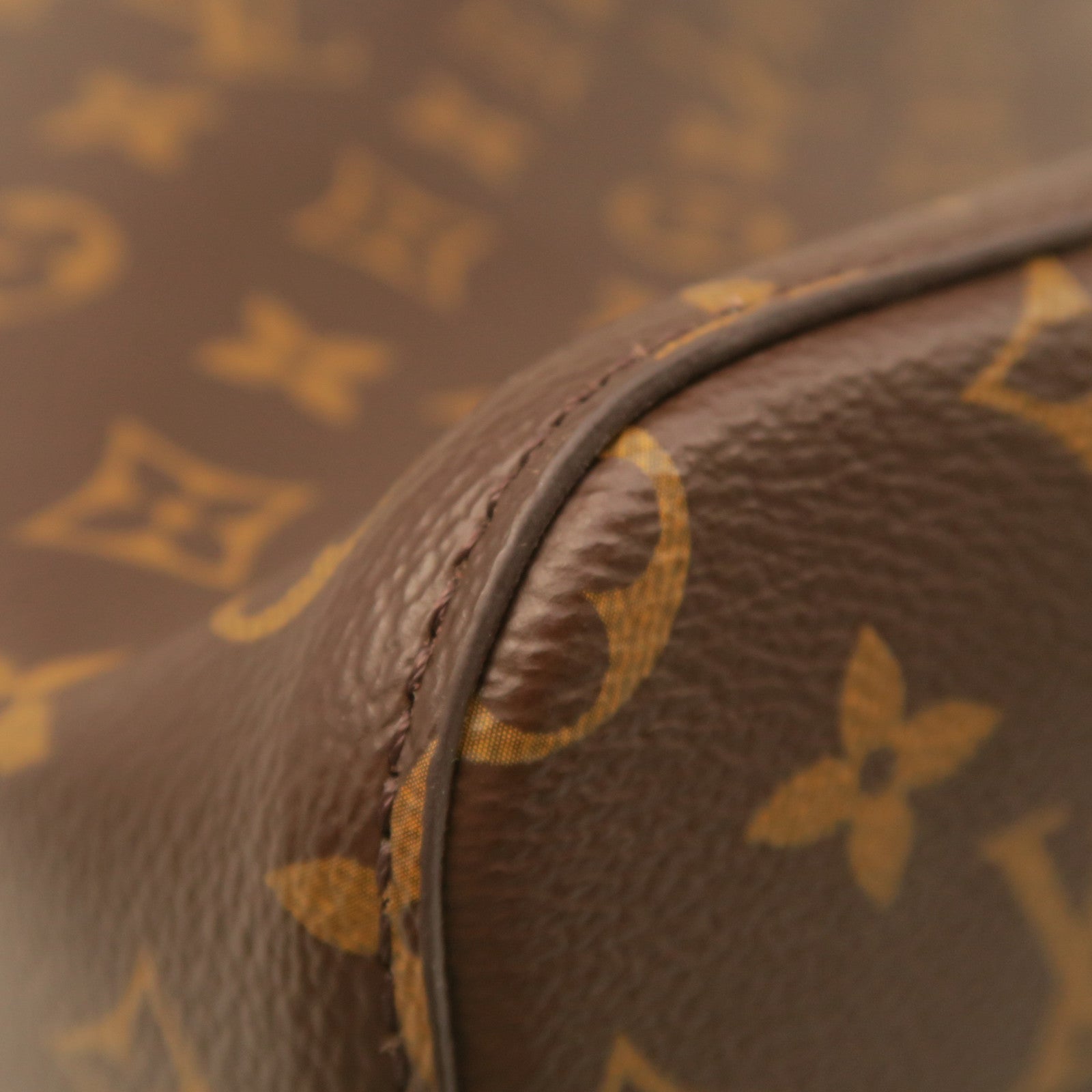 LOUIS VUITTON Monogram Neo Noe Gold Buckle Shoulder Bag Brown
