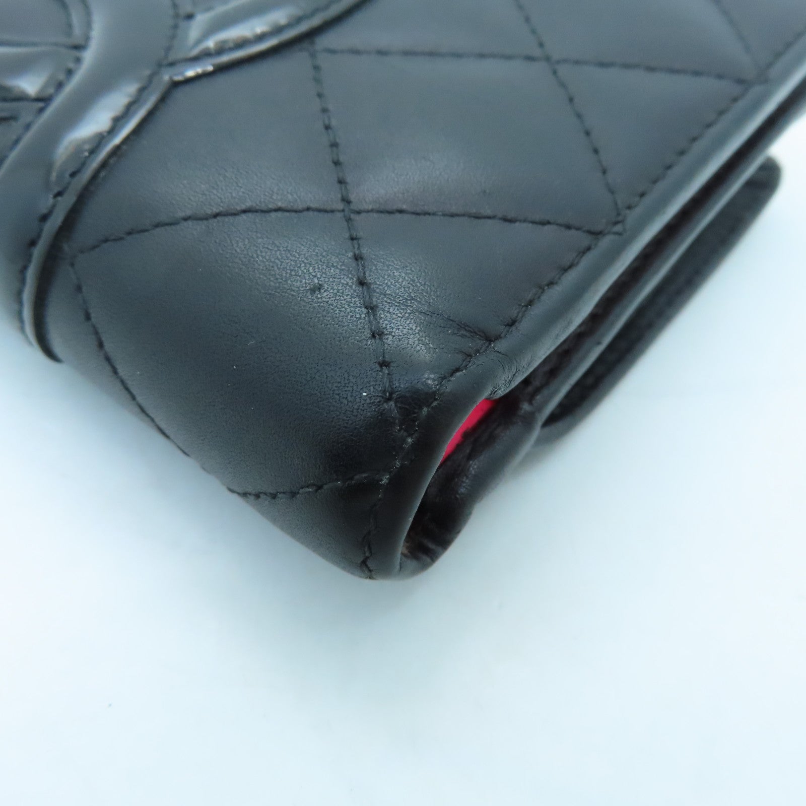 CHANEL rhombic cowhide leather Wallet wallet black