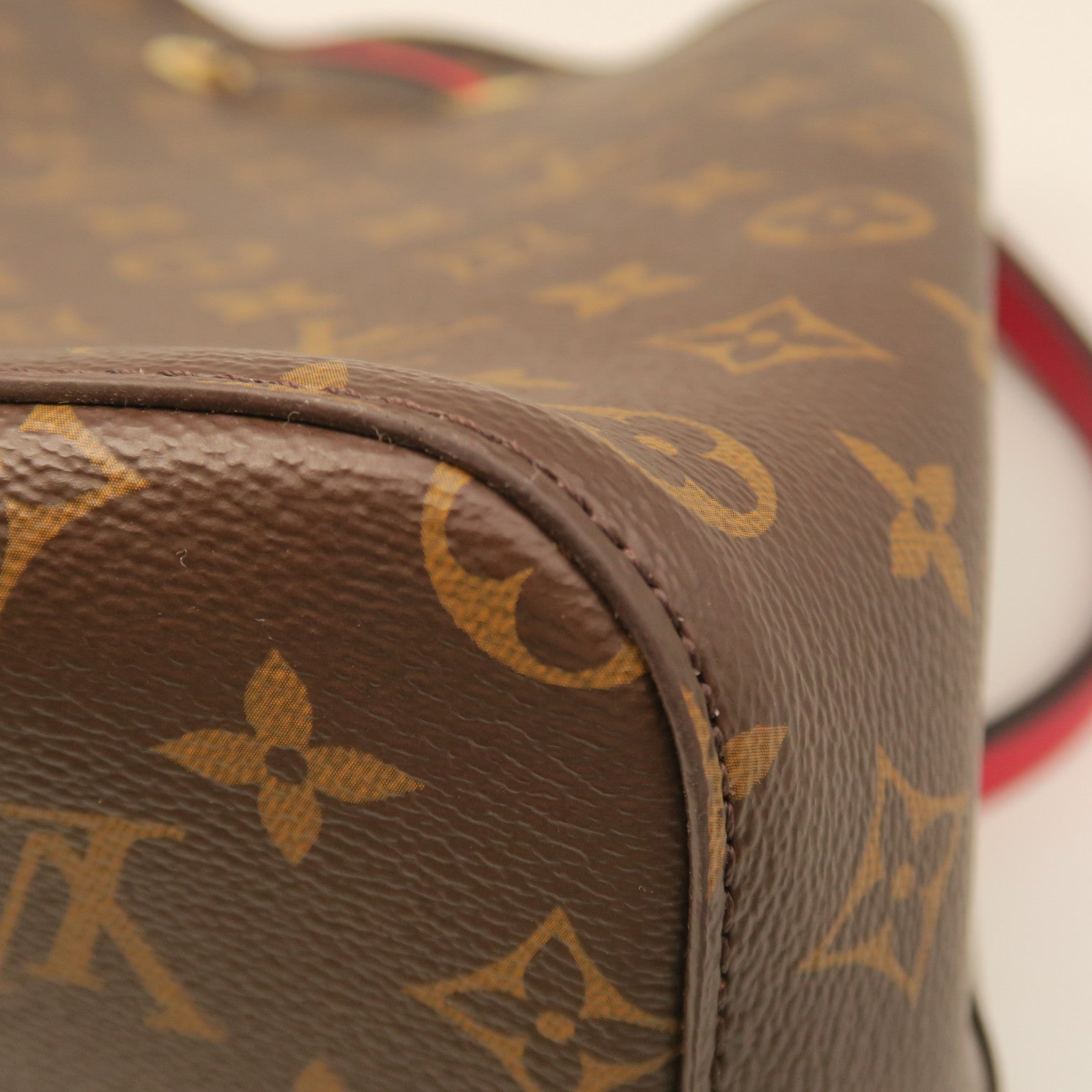 LOUIS VUITTON Monogram Neo Noe Gold Buckle Shoulder Bag Brown