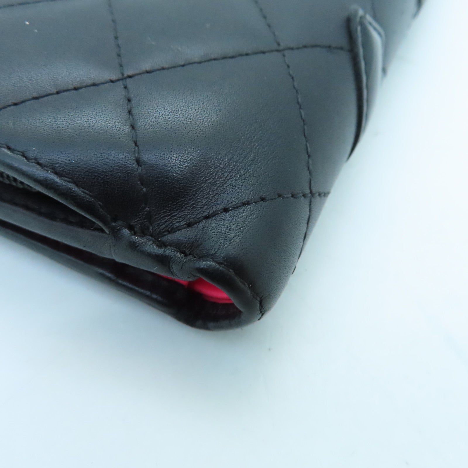 CHANEL rhombic cowhide leather Wallet wallet black
