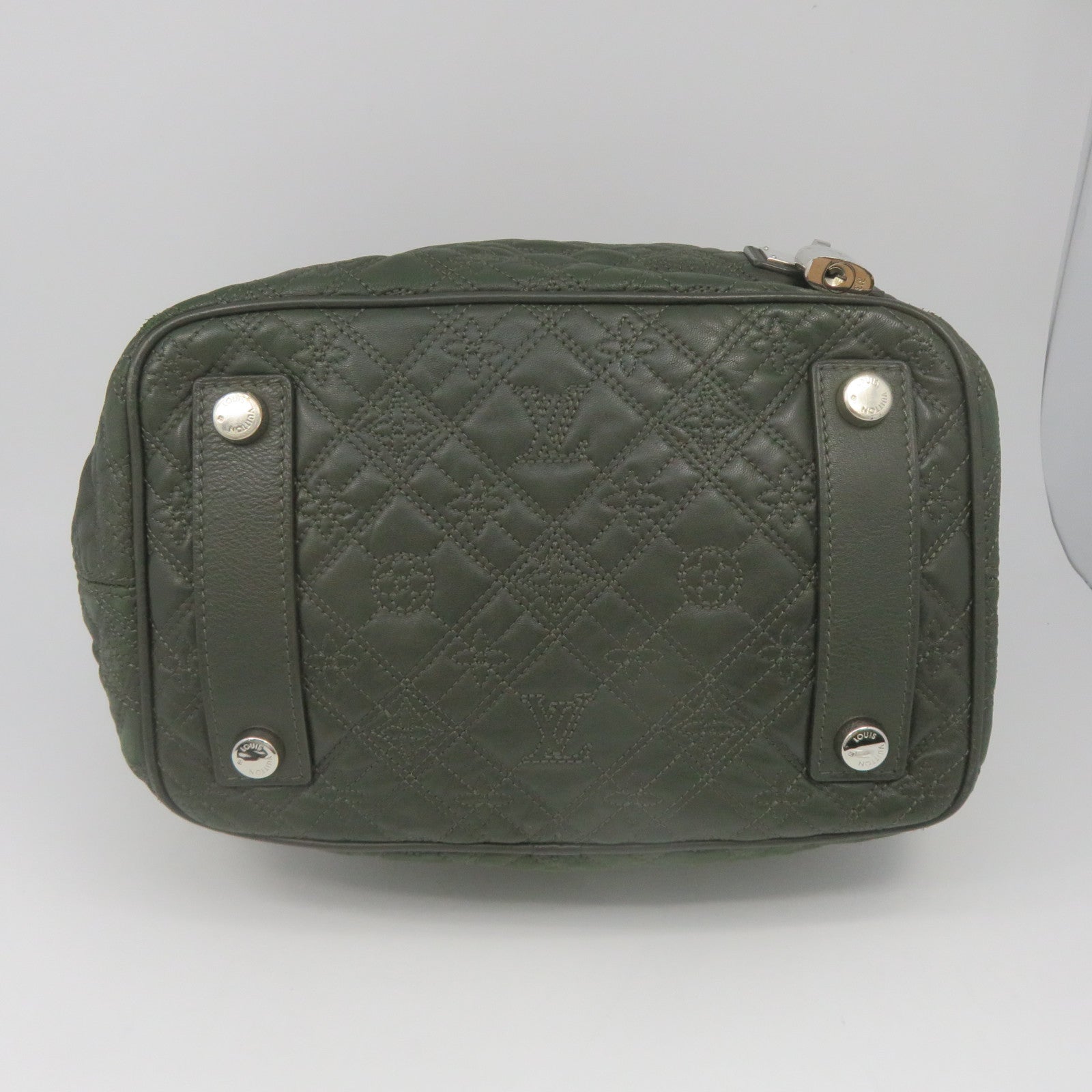 LOUIS VUITTON Sheepskin Leather Lilia PM Silver Buckle Shoulder Bag Green
