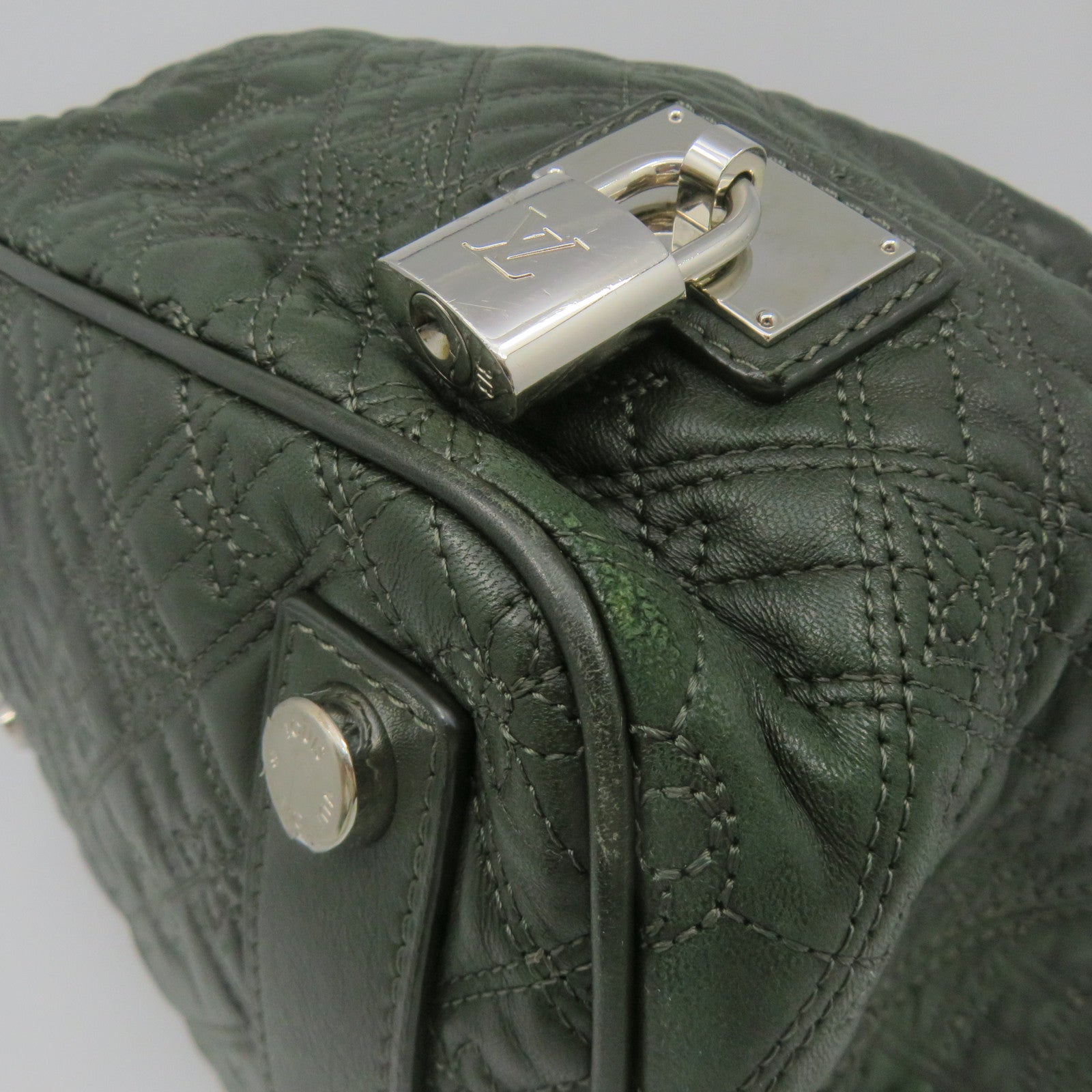 LOUIS VUITTON Sheepskin Leather Lilia PM Silver Buckle Shoulder Bag Green
