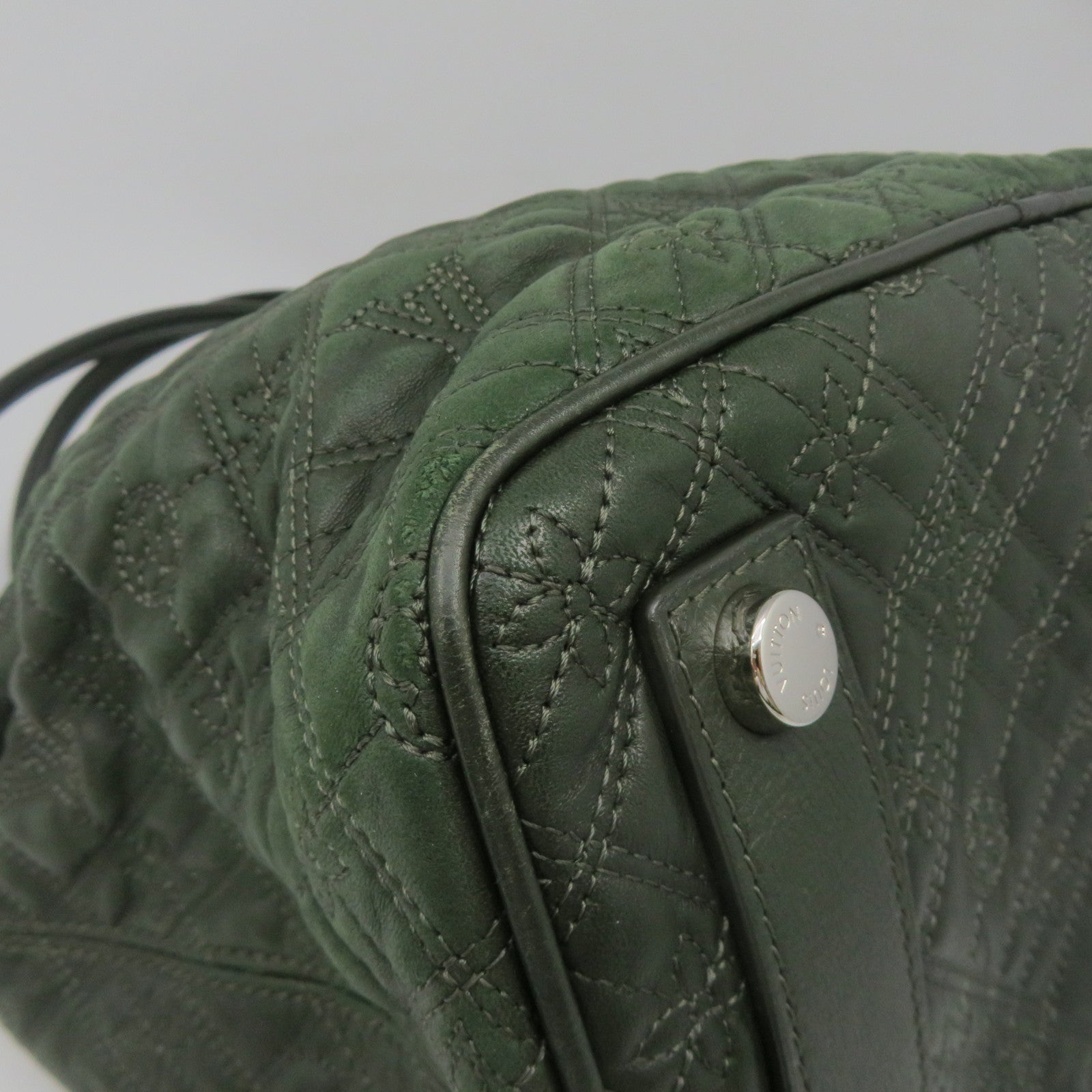 LOUIS VUITTON Sheepskin Leather Lilia PM Silver Buckle Shoulder Bag Green