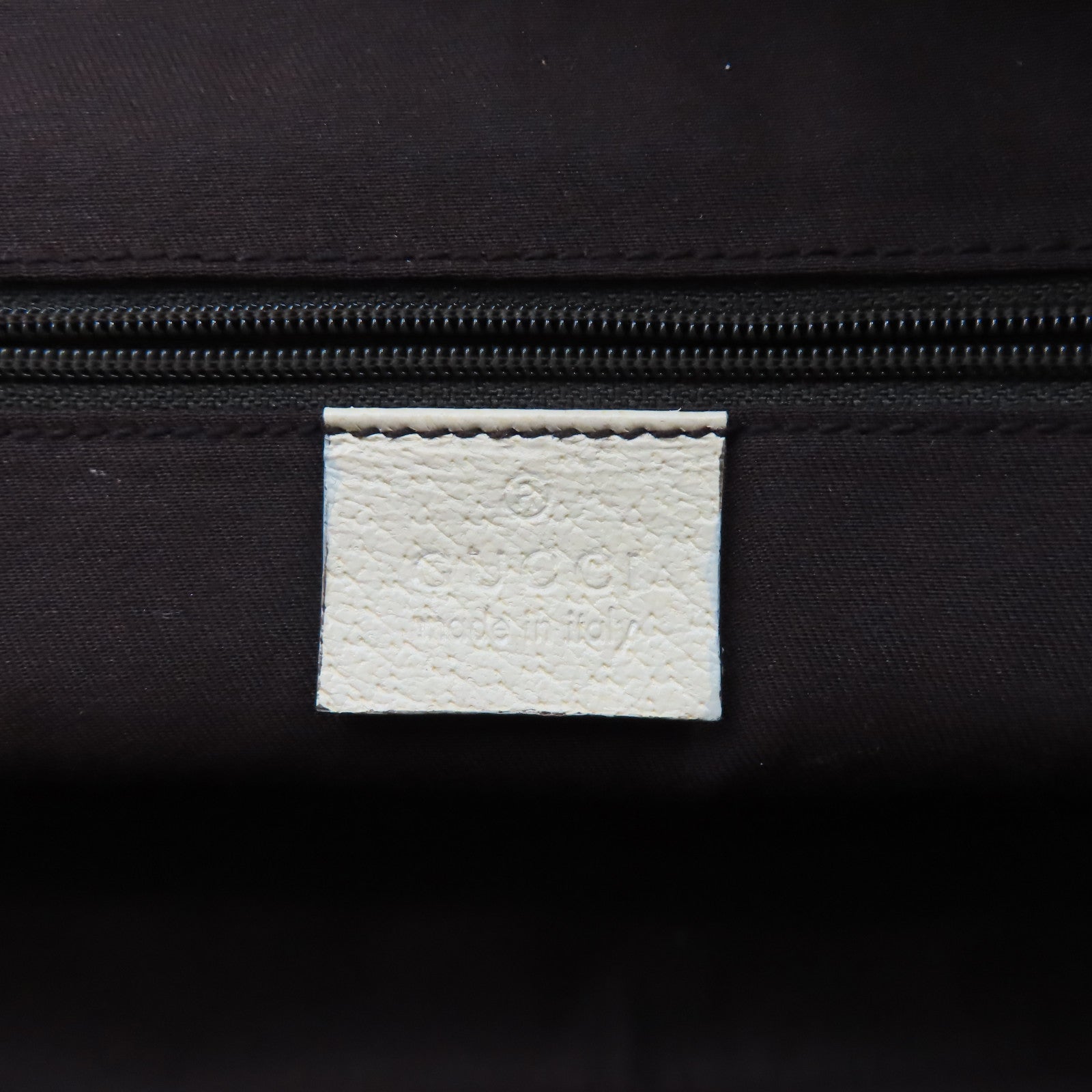 GUCCI 帆布Shoulder Bag金扣肩背袋米色