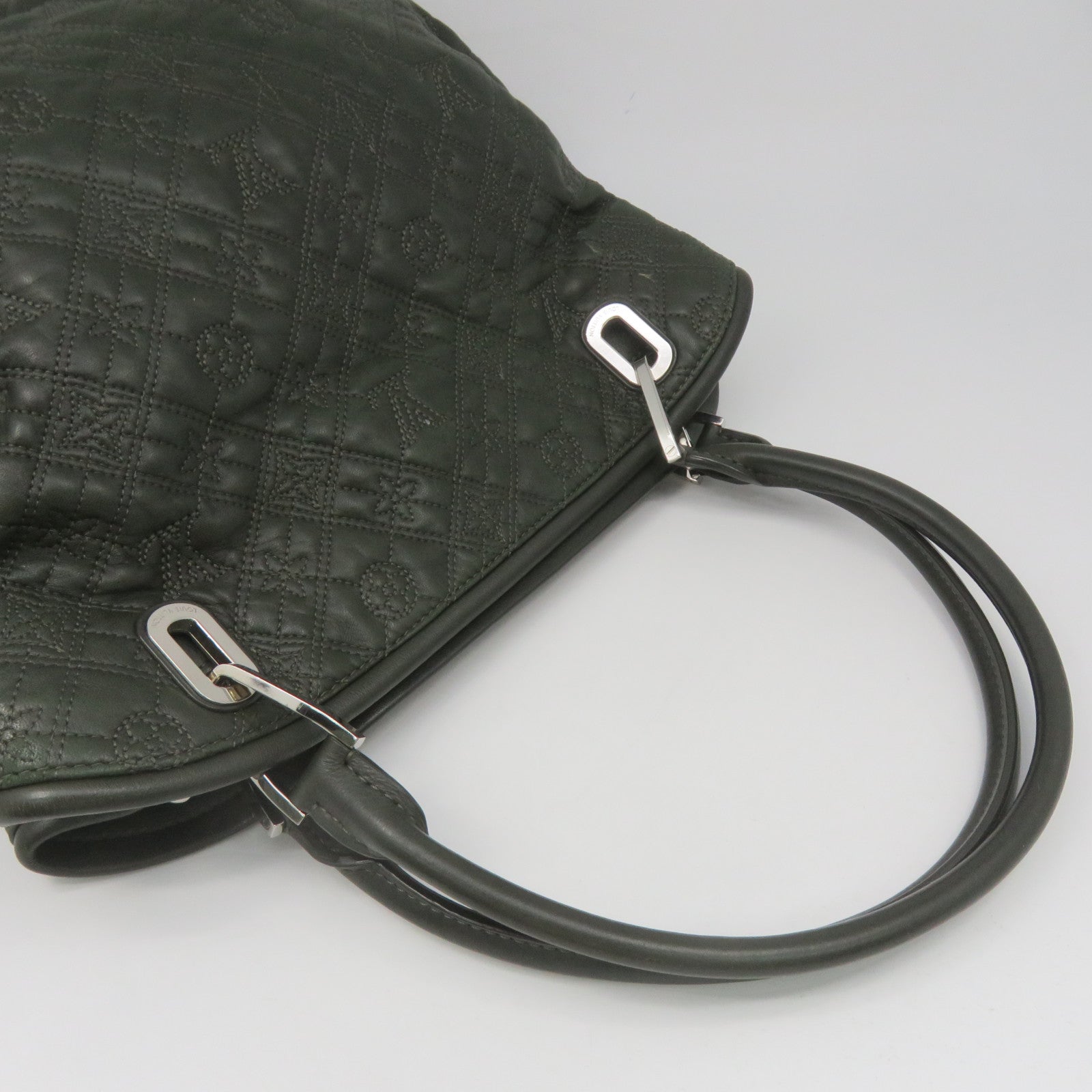 LOUIS VUITTON Sheepskin Leather Lilia PM Silver Buckle Shoulder Bag Green