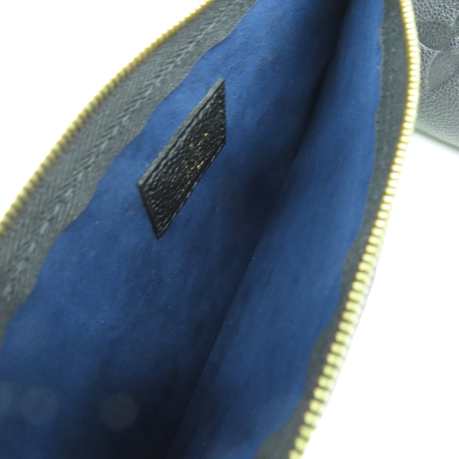 LOUIS VUITTON Monogram Empreinte Carry AII PM金扣肩背袋黑色