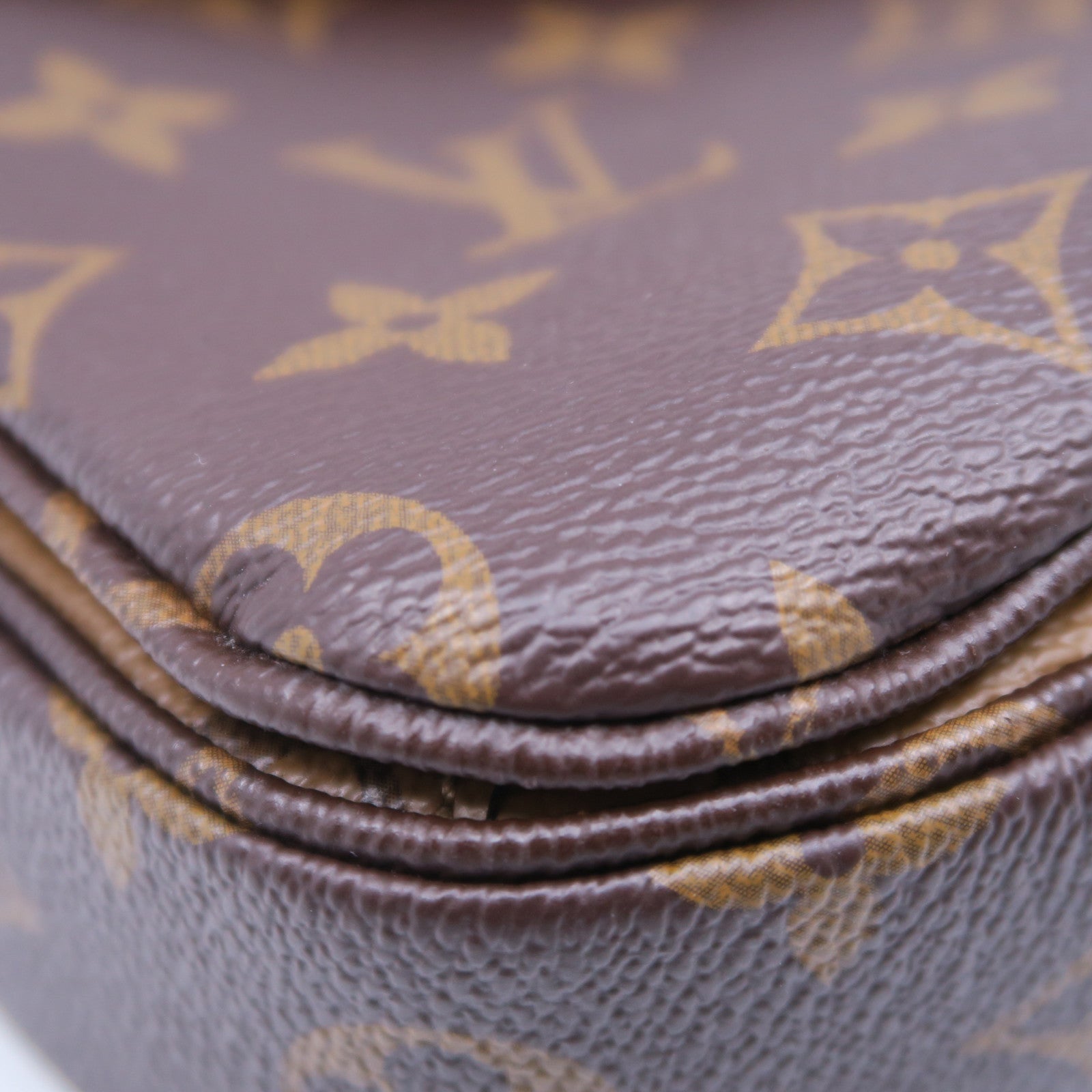 LOUIS VUITTON Monogram Reverse Pochette Meits金扣手挽肩背兩用袋棕色