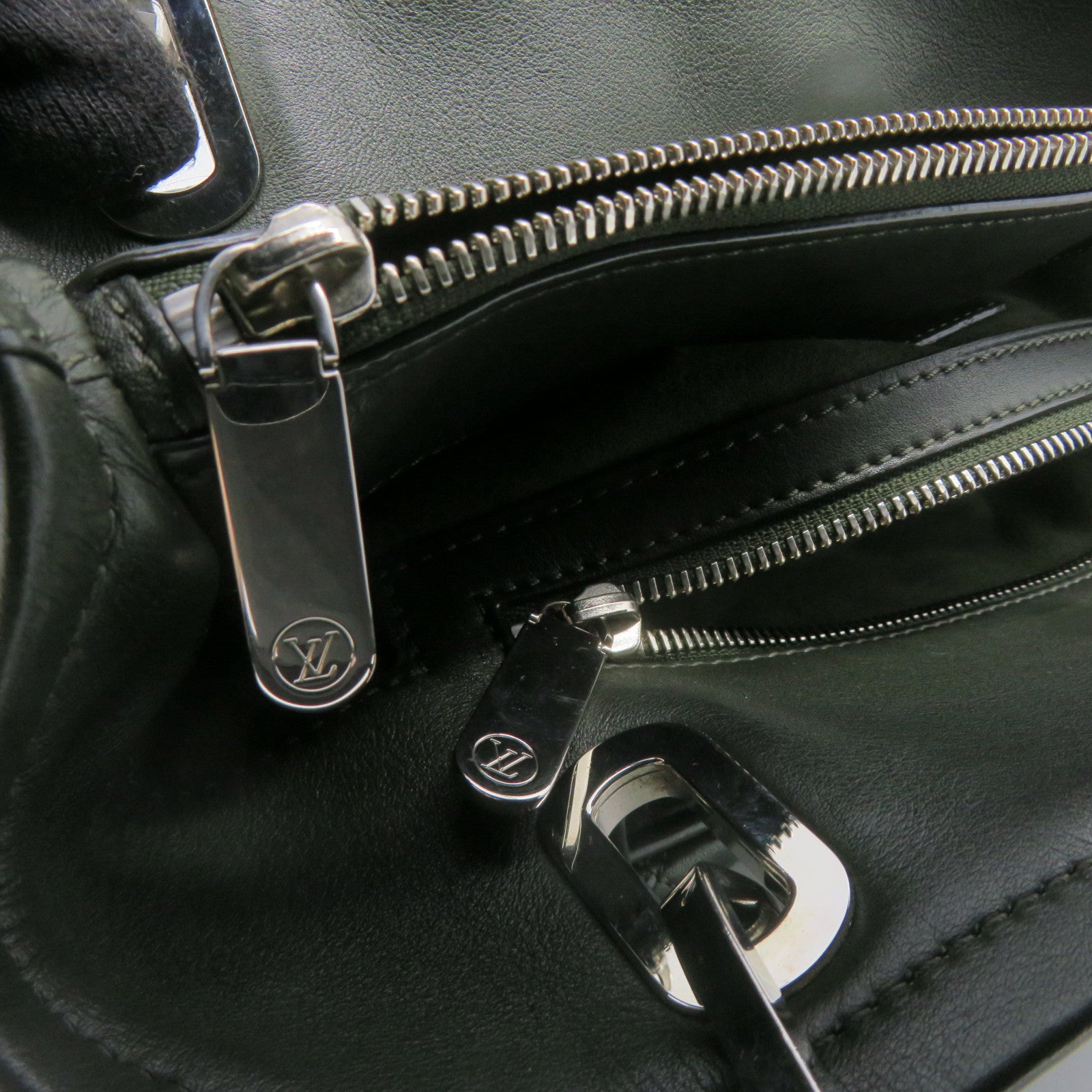 LOUIS VUITTON Sheepskin Leather Lilia PM Silver Buckle Shoulder Bag Green