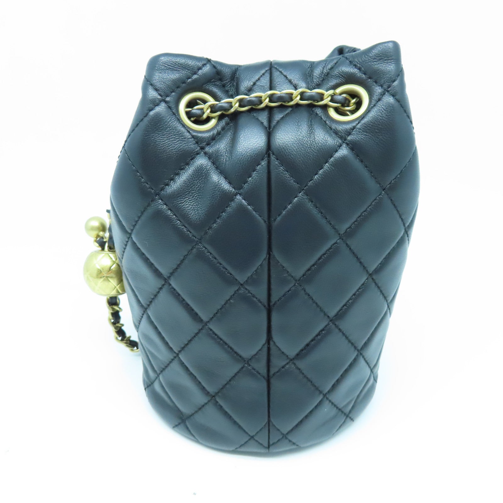CHANEL 菱格羊皮皮革Bucket Bag金扣鏈帶肩背袋黑色