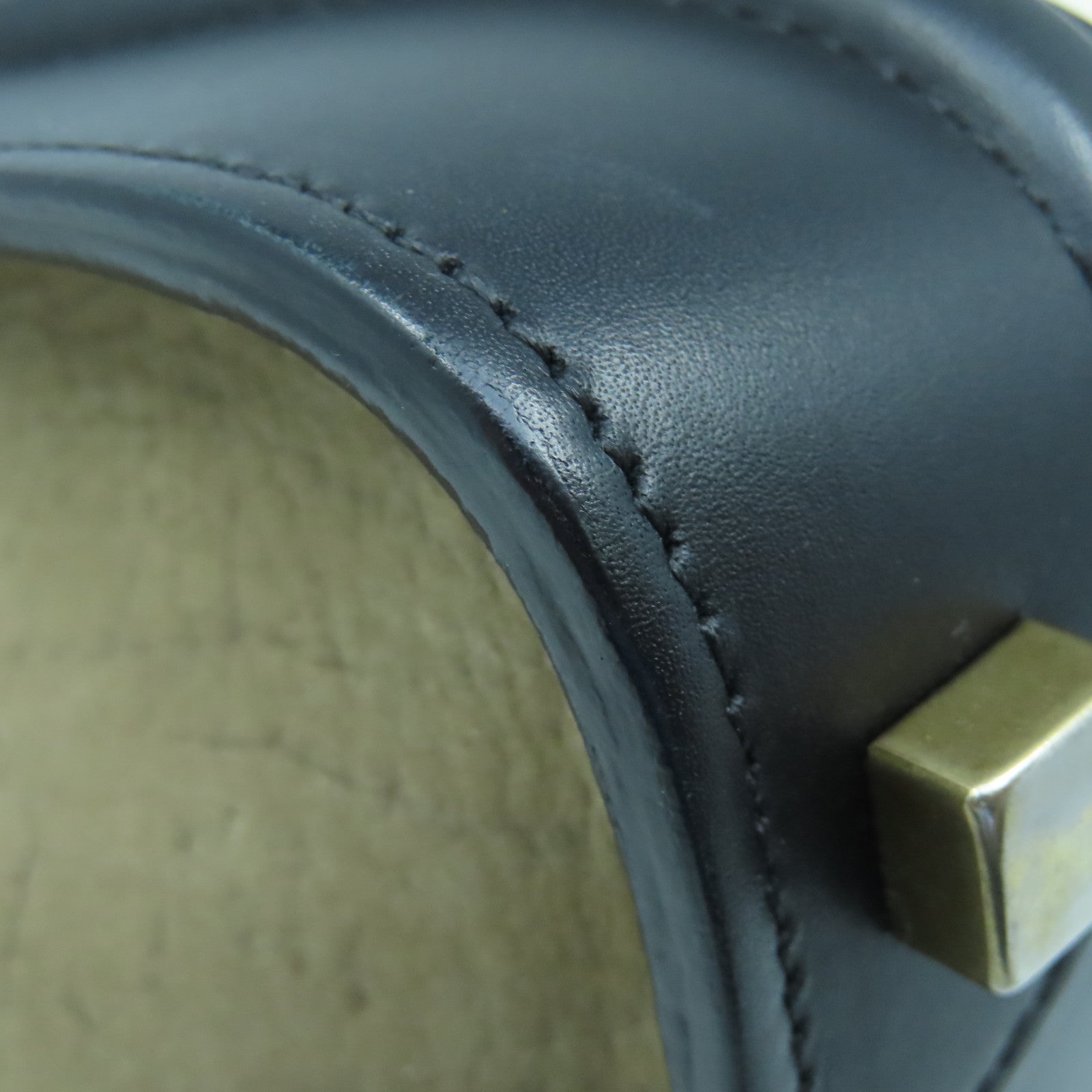 CELINE 牛皮皮革Micro Luggage金扣手挽袋黑色/白色/棕色