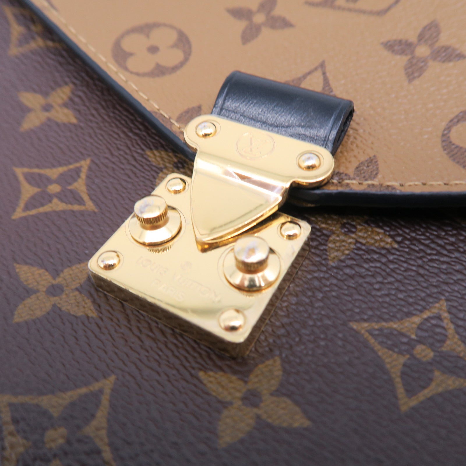 LOUIS VUITTON Monogram Reverse Pochette Meits金扣手挽肩背兩用袋棕色