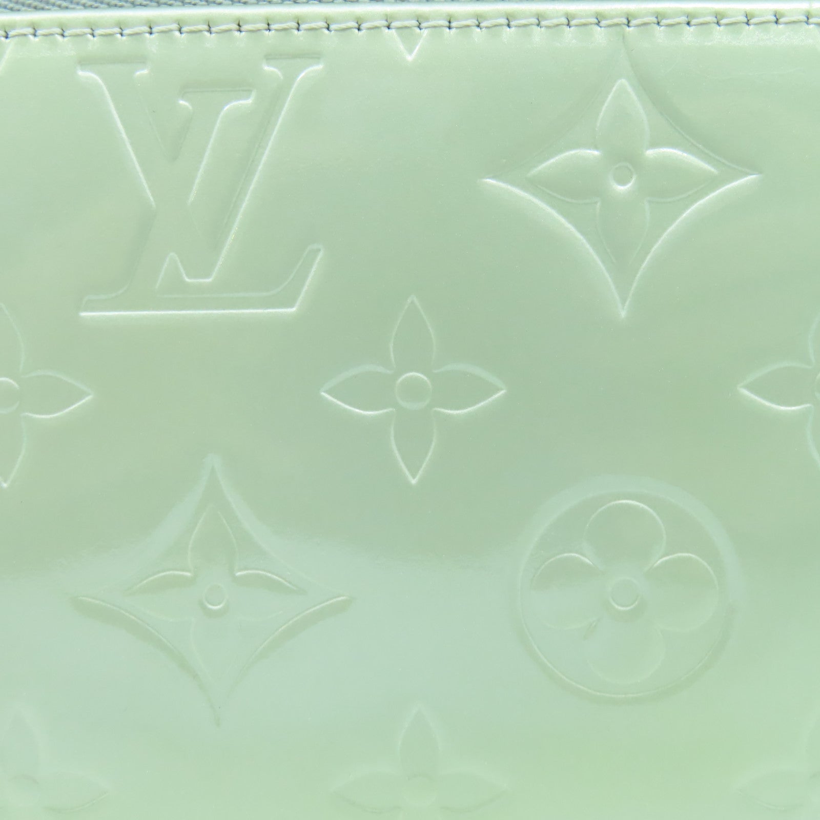 LOUIS VUITTON Vernis Lexington Pochette金扣手挽袋銀色
