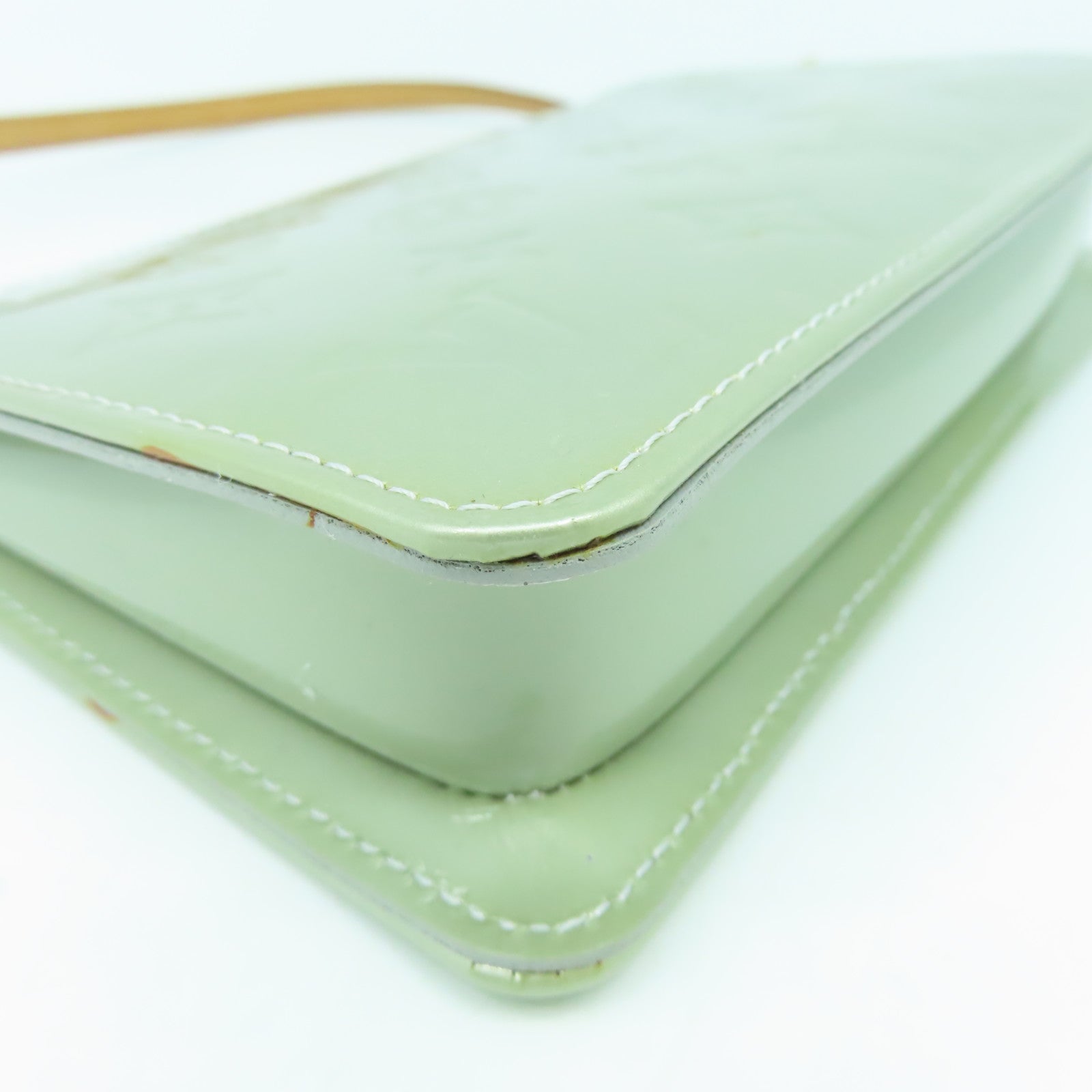 LOUIS VUITTON Vernis Lexington Pochette金扣手挽袋銀色