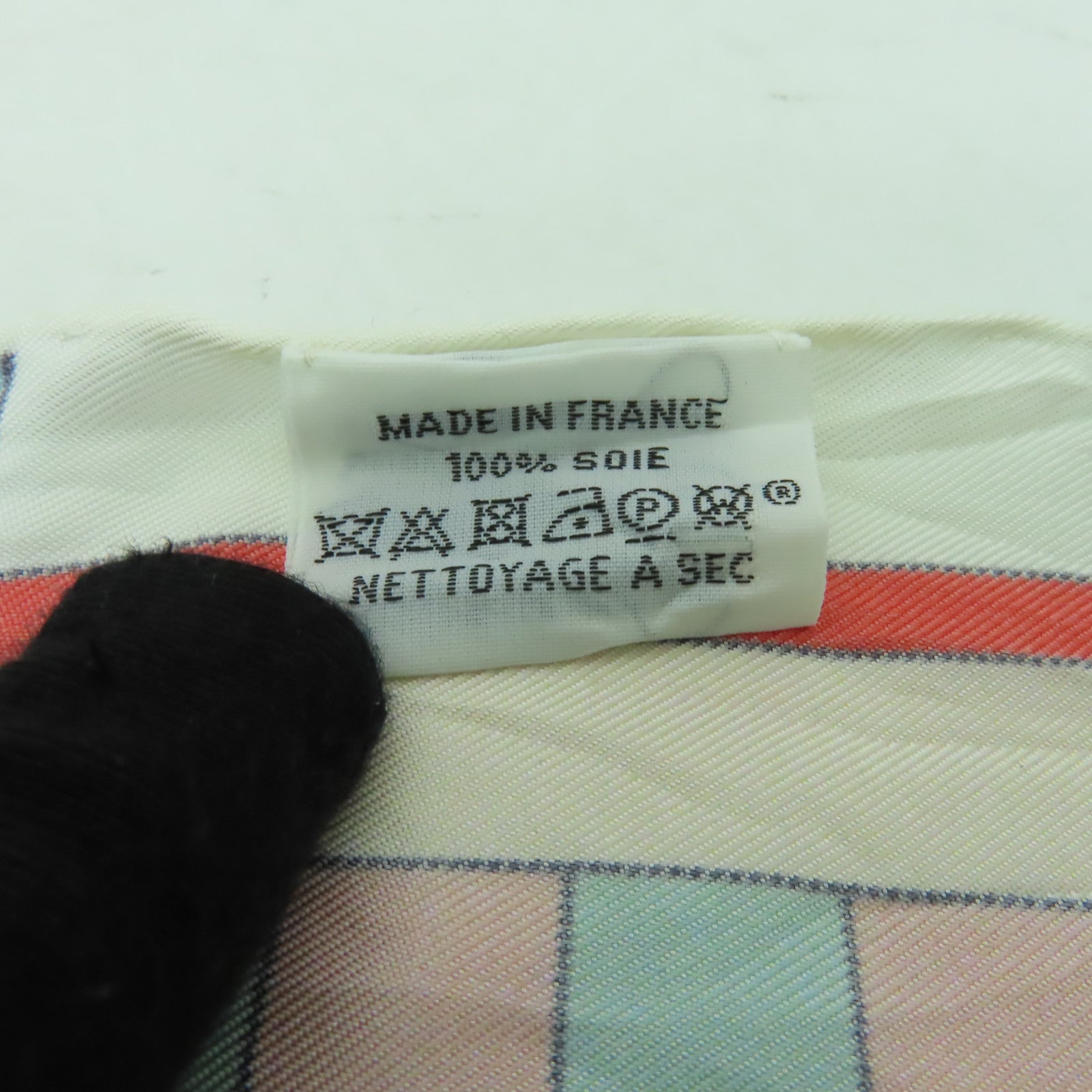 HERMES 絲質Maxi Twilly絲巾白色